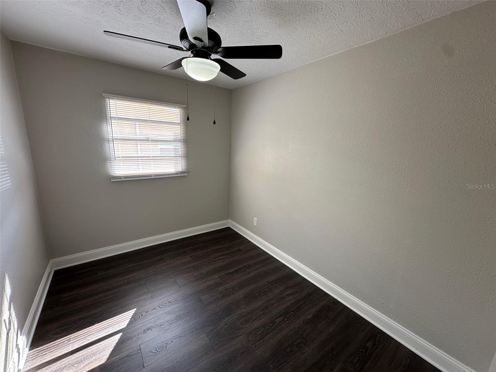 Image 9 of 15 For 890 Emerald Drive