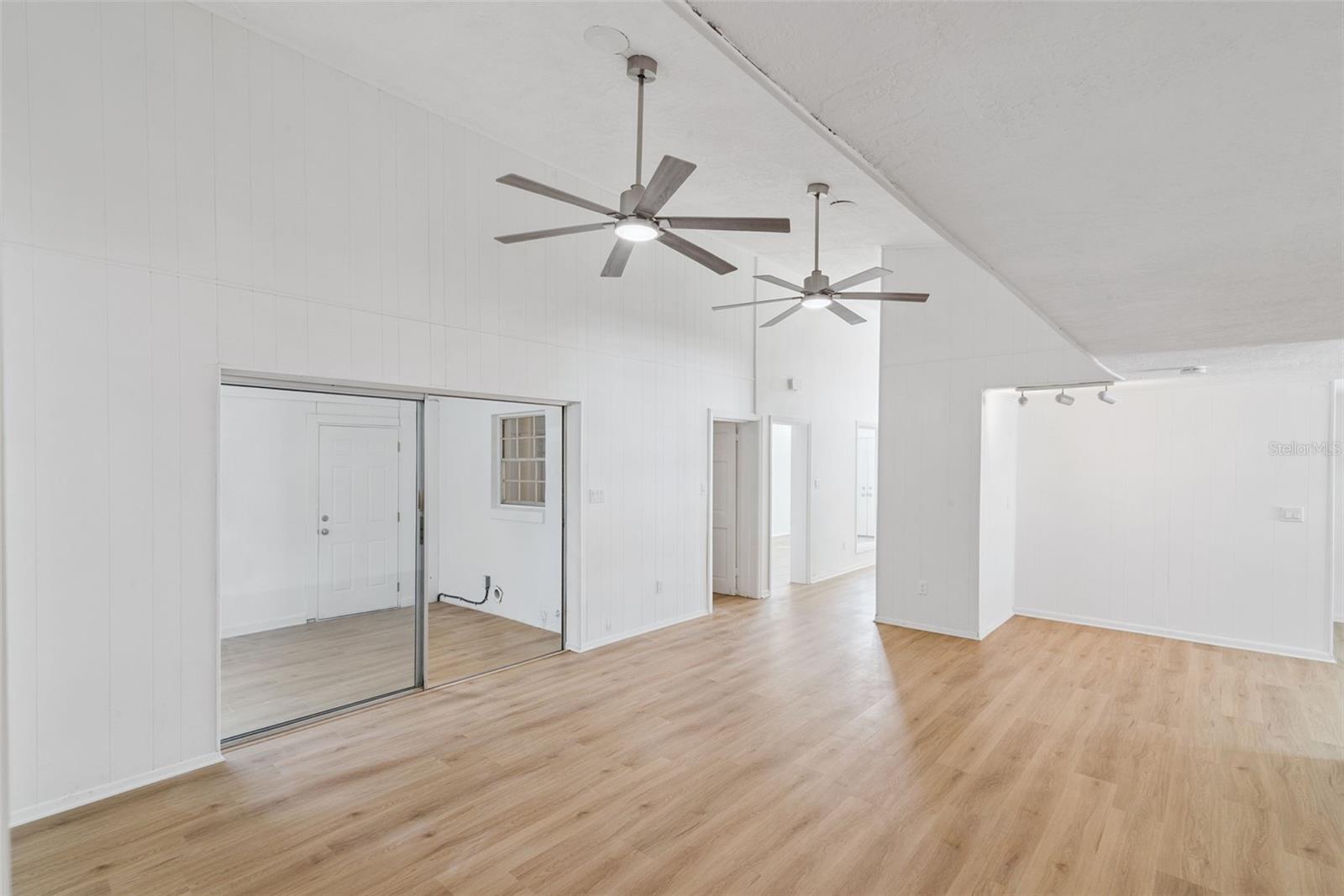 Image 17 of 38 For 229 Doverwood Road