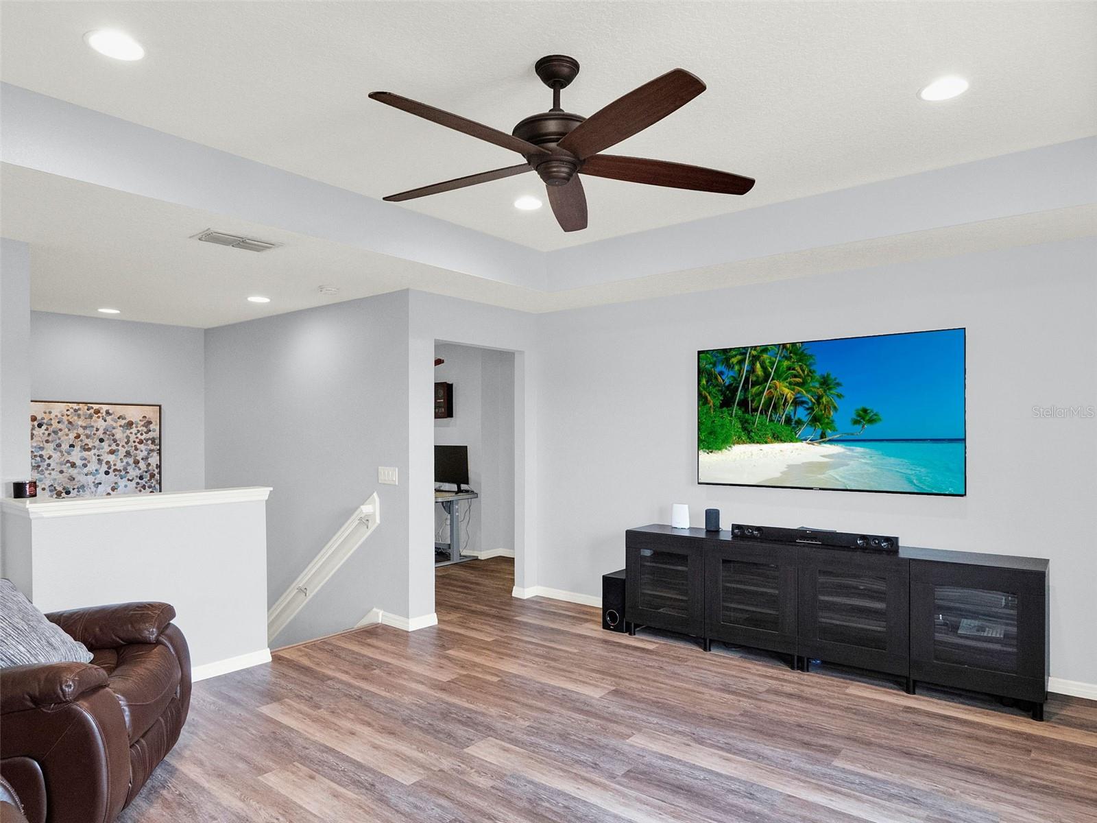 Image 22 of 46 For 987 Nathan Ridge Road