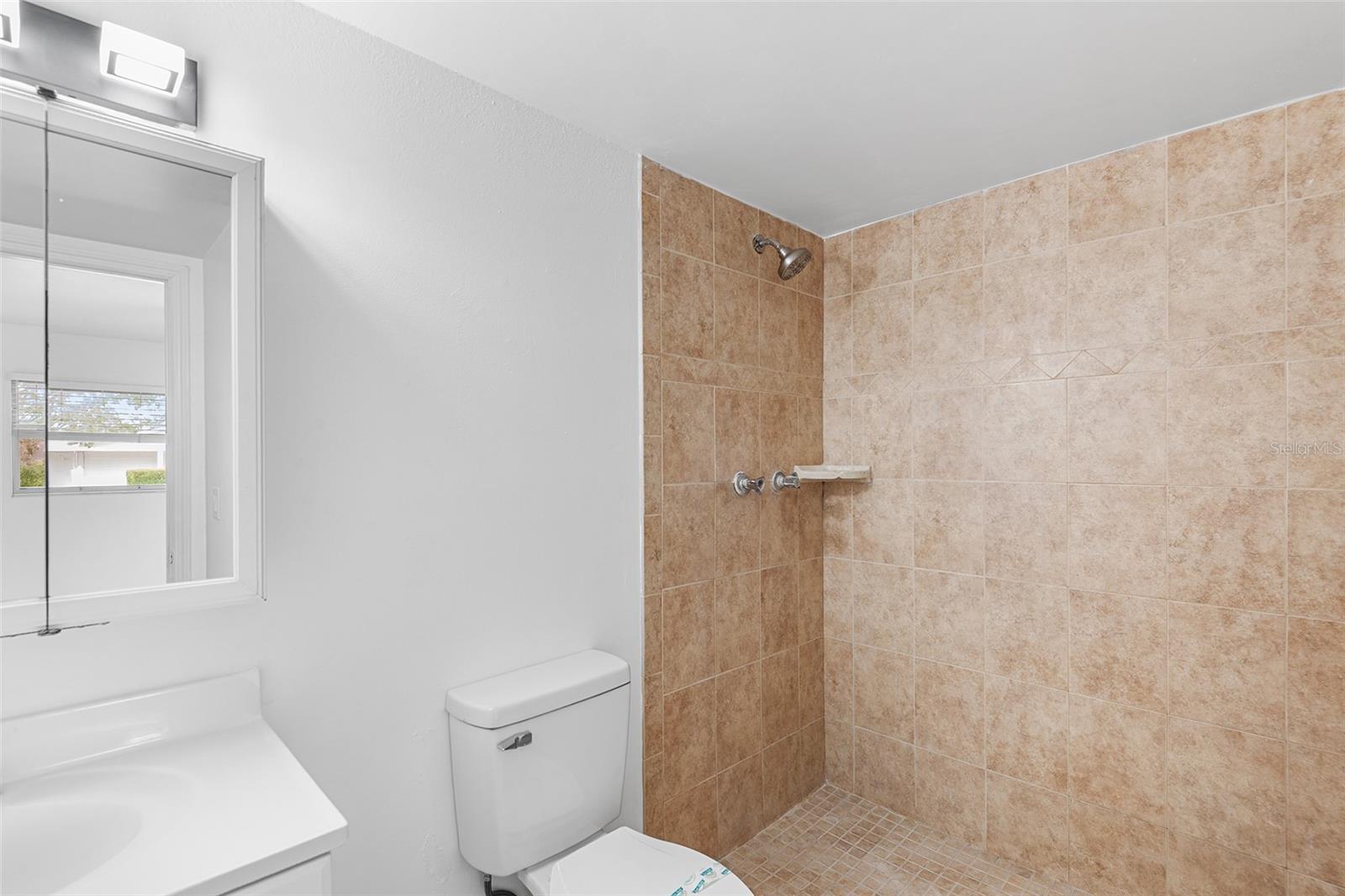 Image 8 of 11 For 555 62nd Street S 101