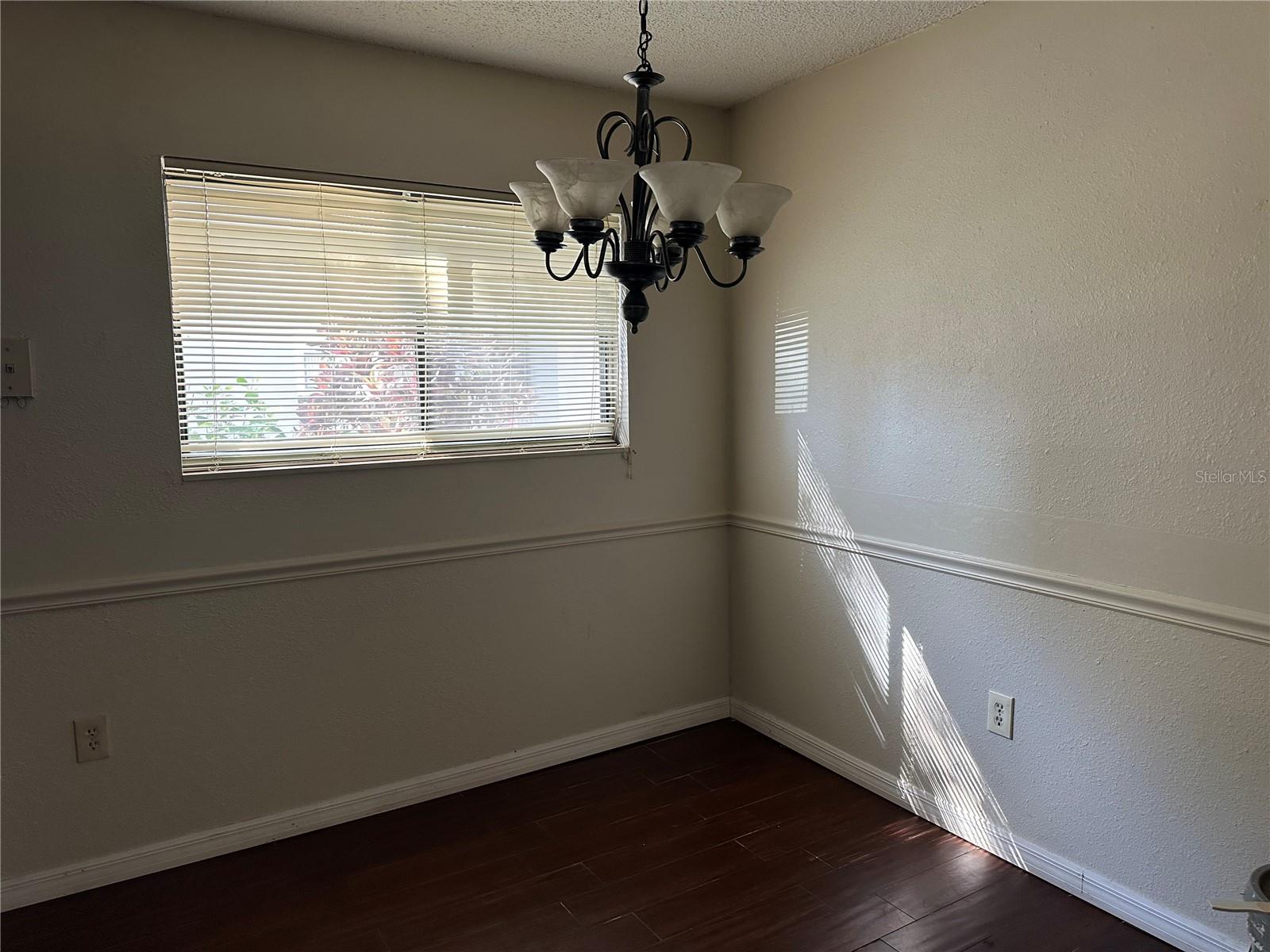 Image 9 of 10 For 2541 Oak Park Way 117