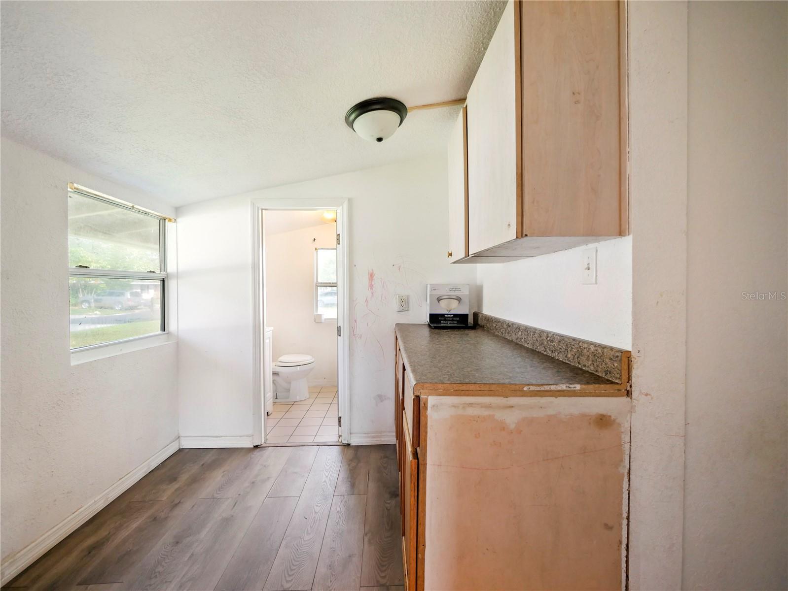 Image 11 of 18 For 1519 Illinois Avenue