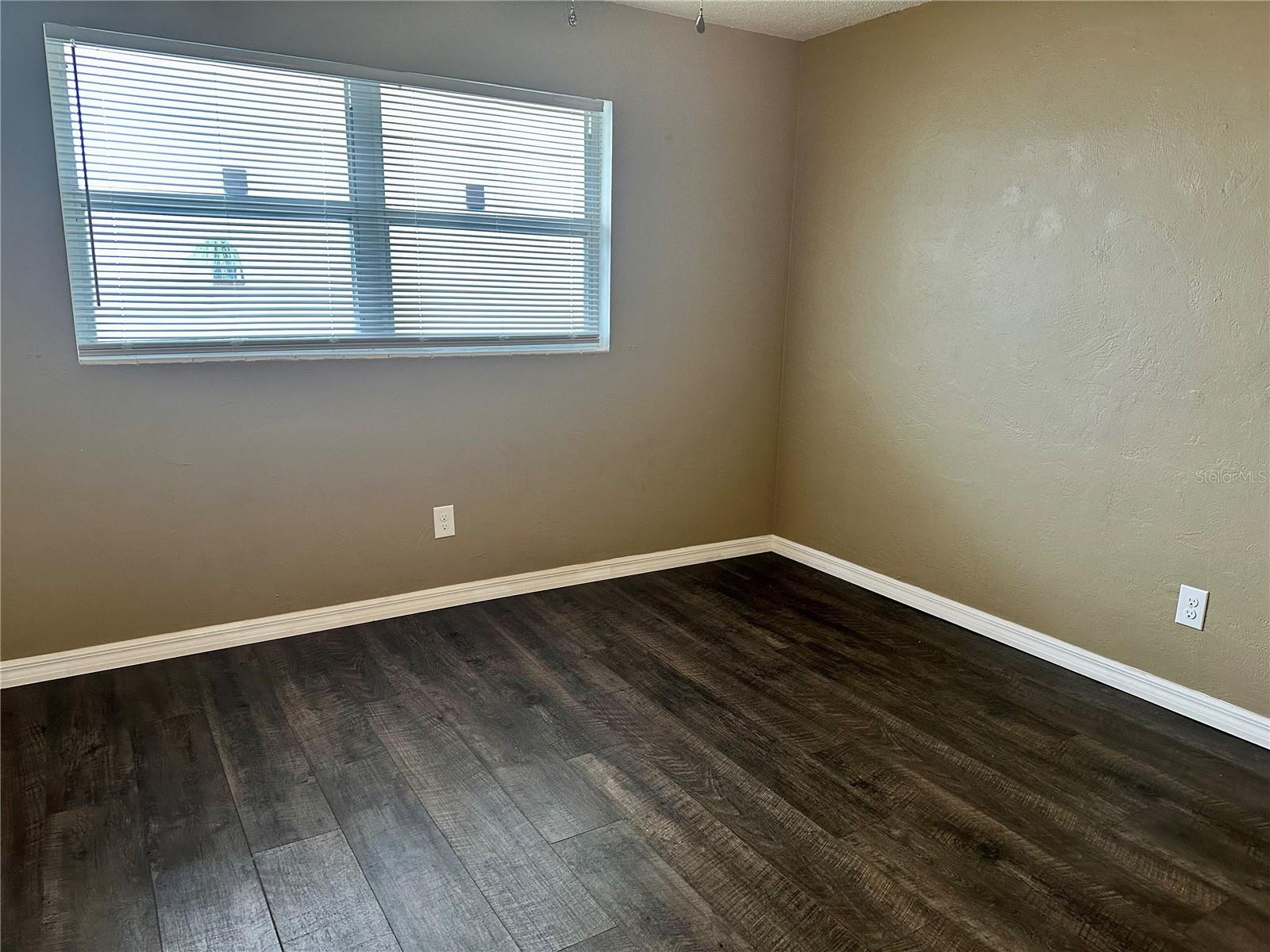 Image 10 of 15 For 1600 Palmetto Avenue 120