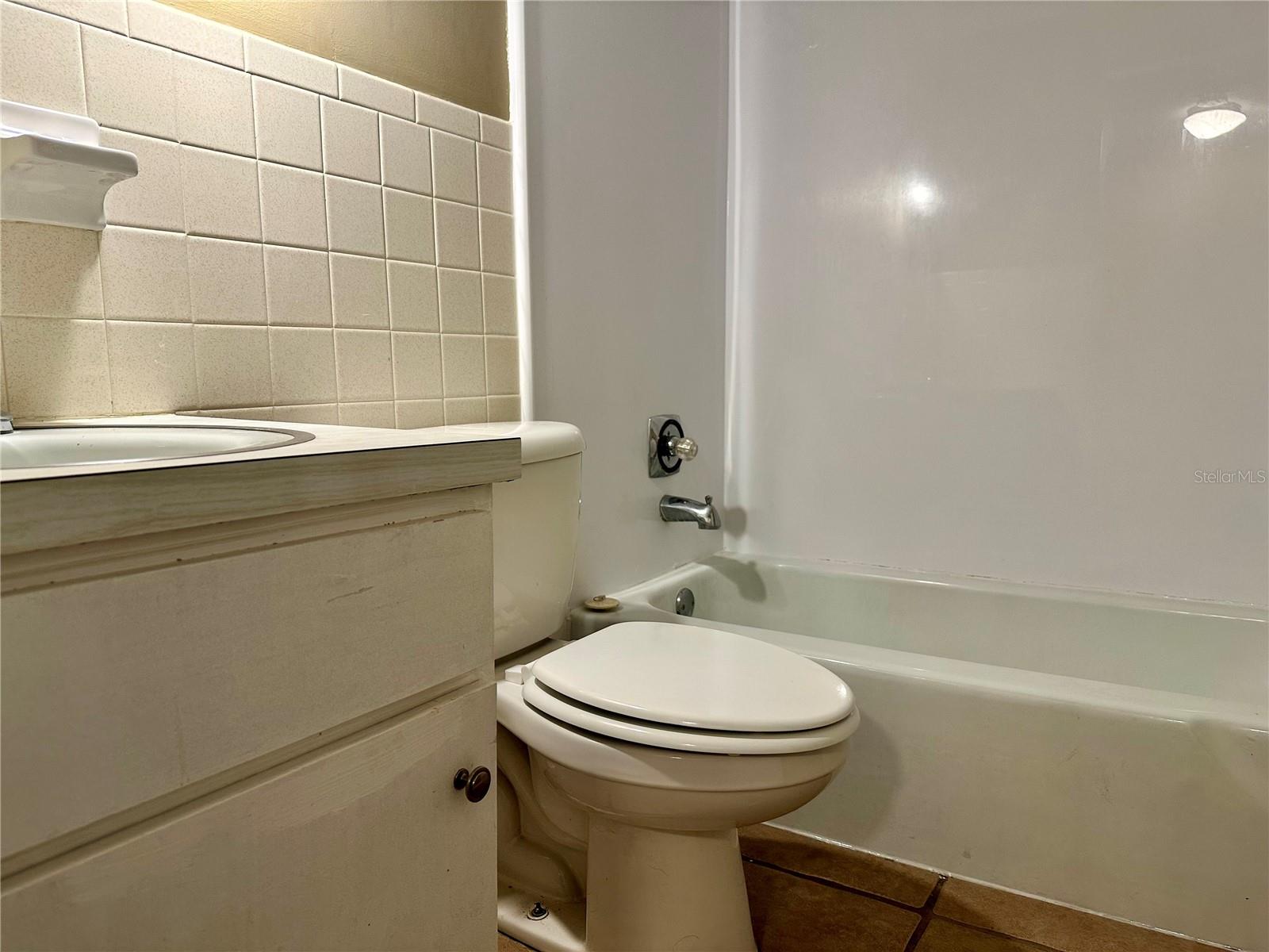 Image 13 of 15 For 1600 Palmetto Avenue 120