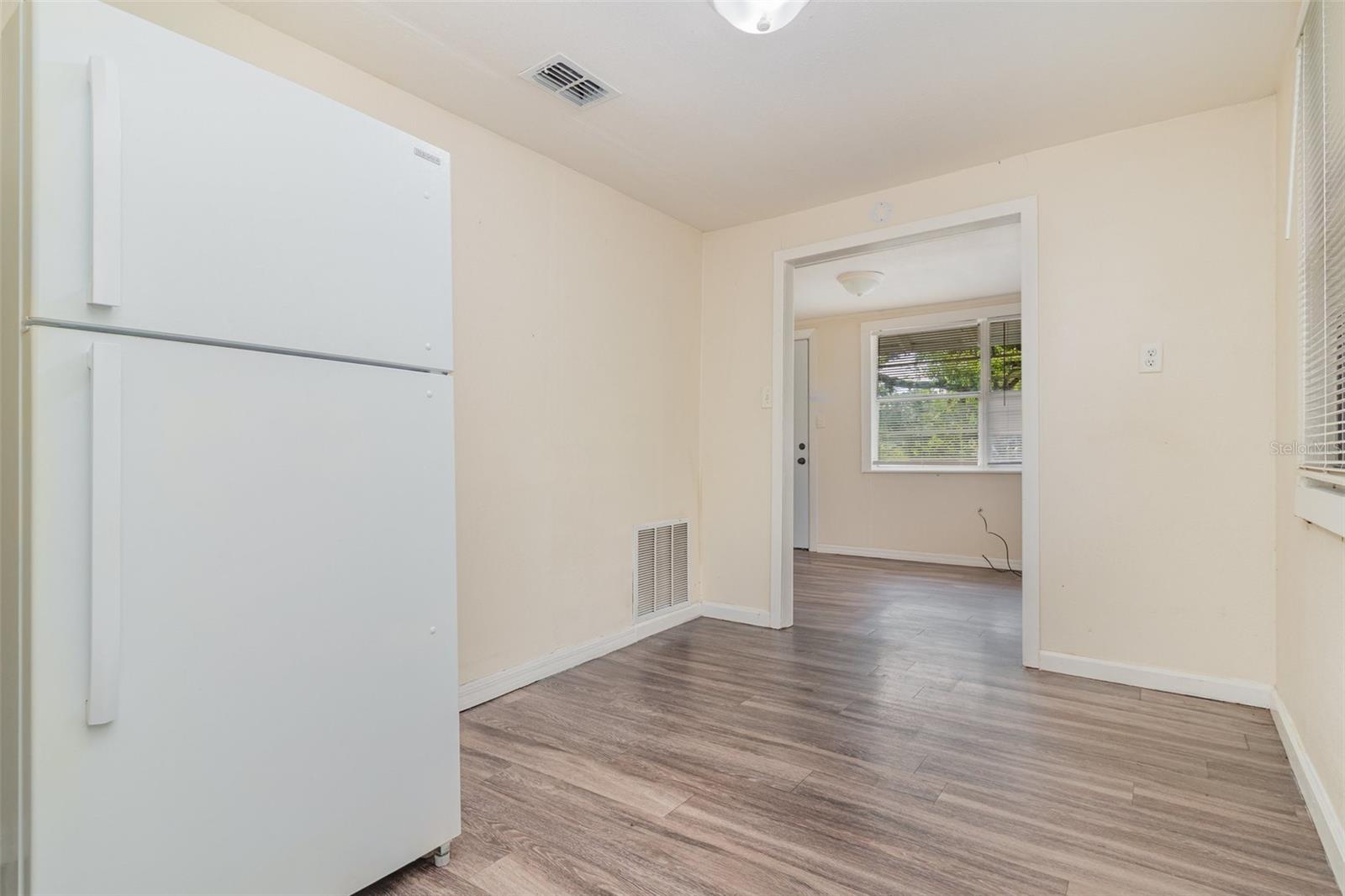 Image 6 of 15 For 5023 College Drive