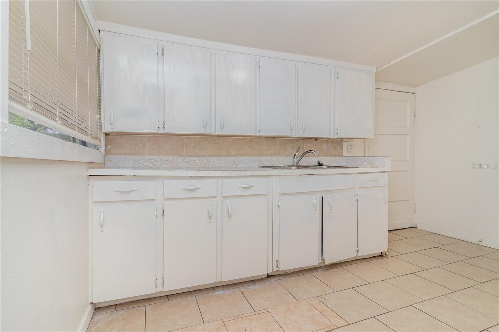 Image 7 of 15 For 5023 College Drive