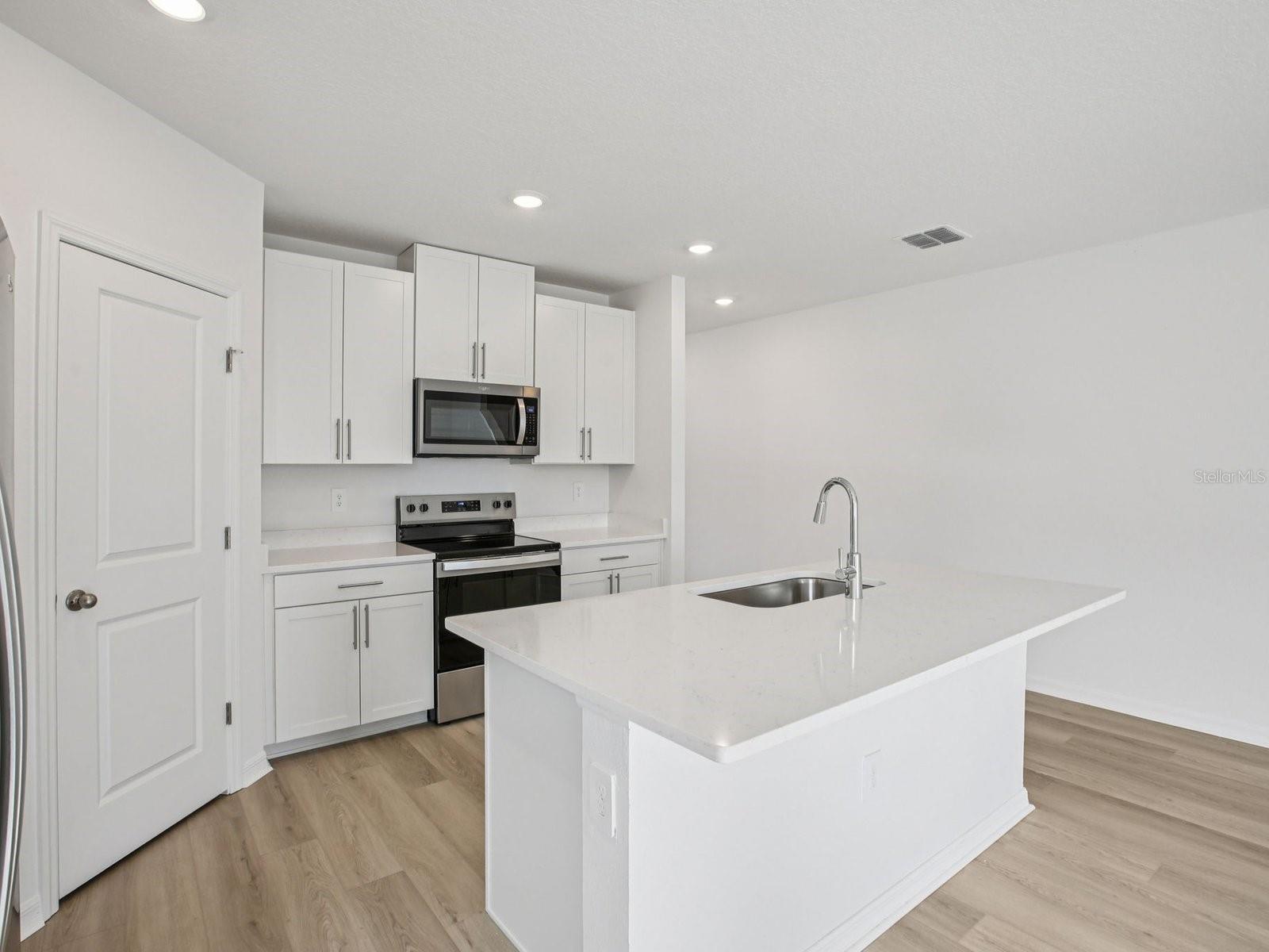 Image 15 of 49 For 2258 Sageland Way