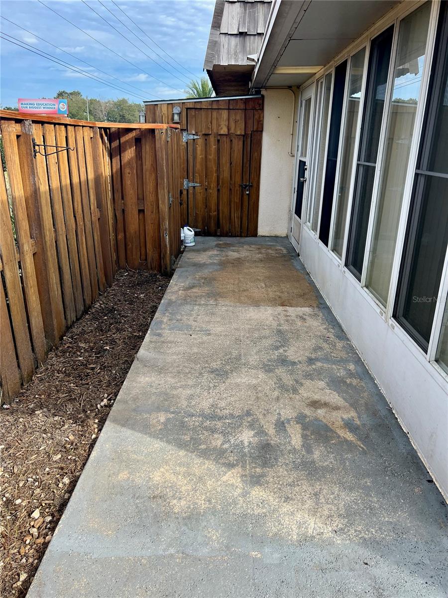 Image 20 of 39 For 2946 Tangerine Court