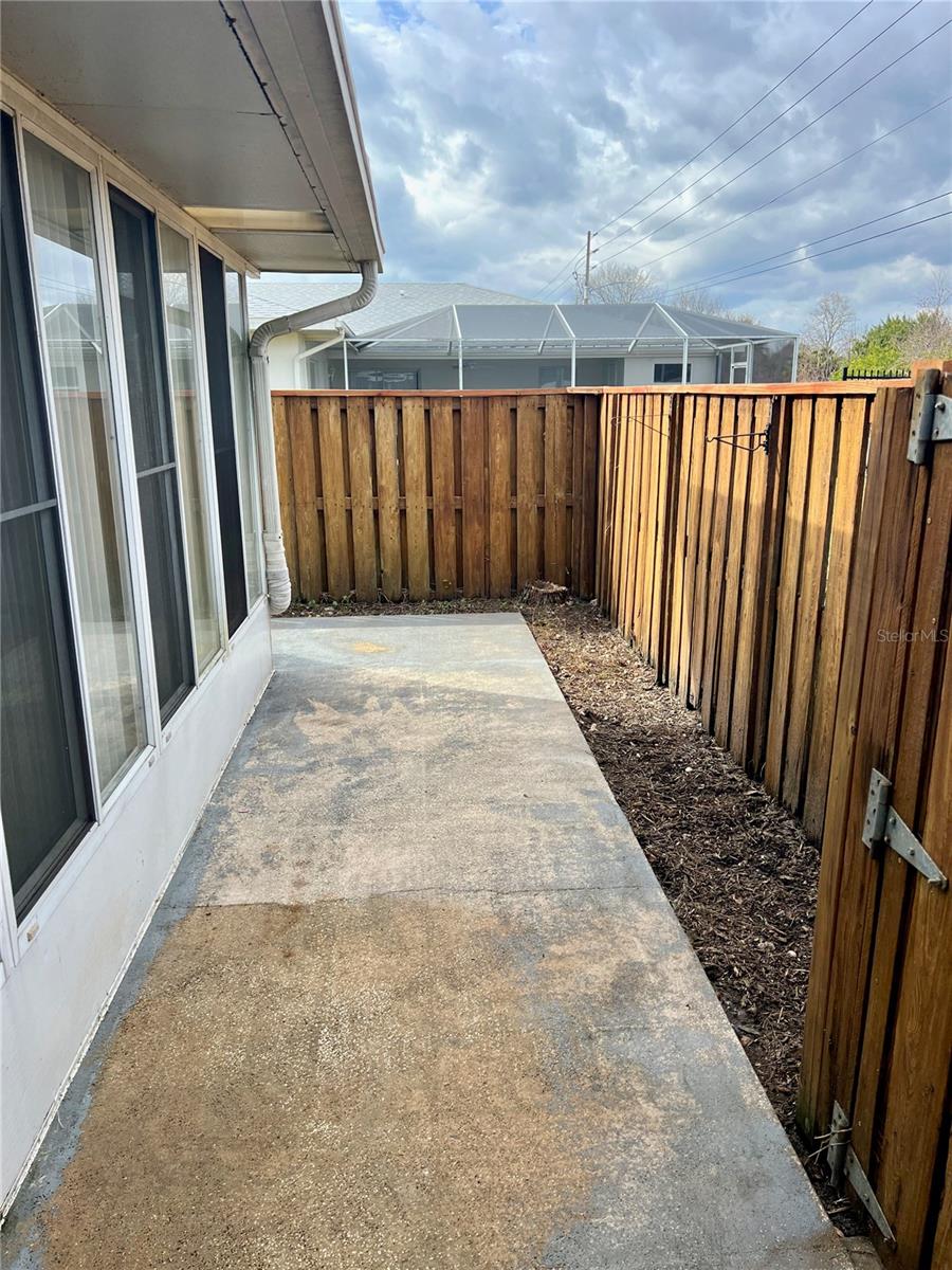 Image 22 of 39 For 2946 Tangerine Court