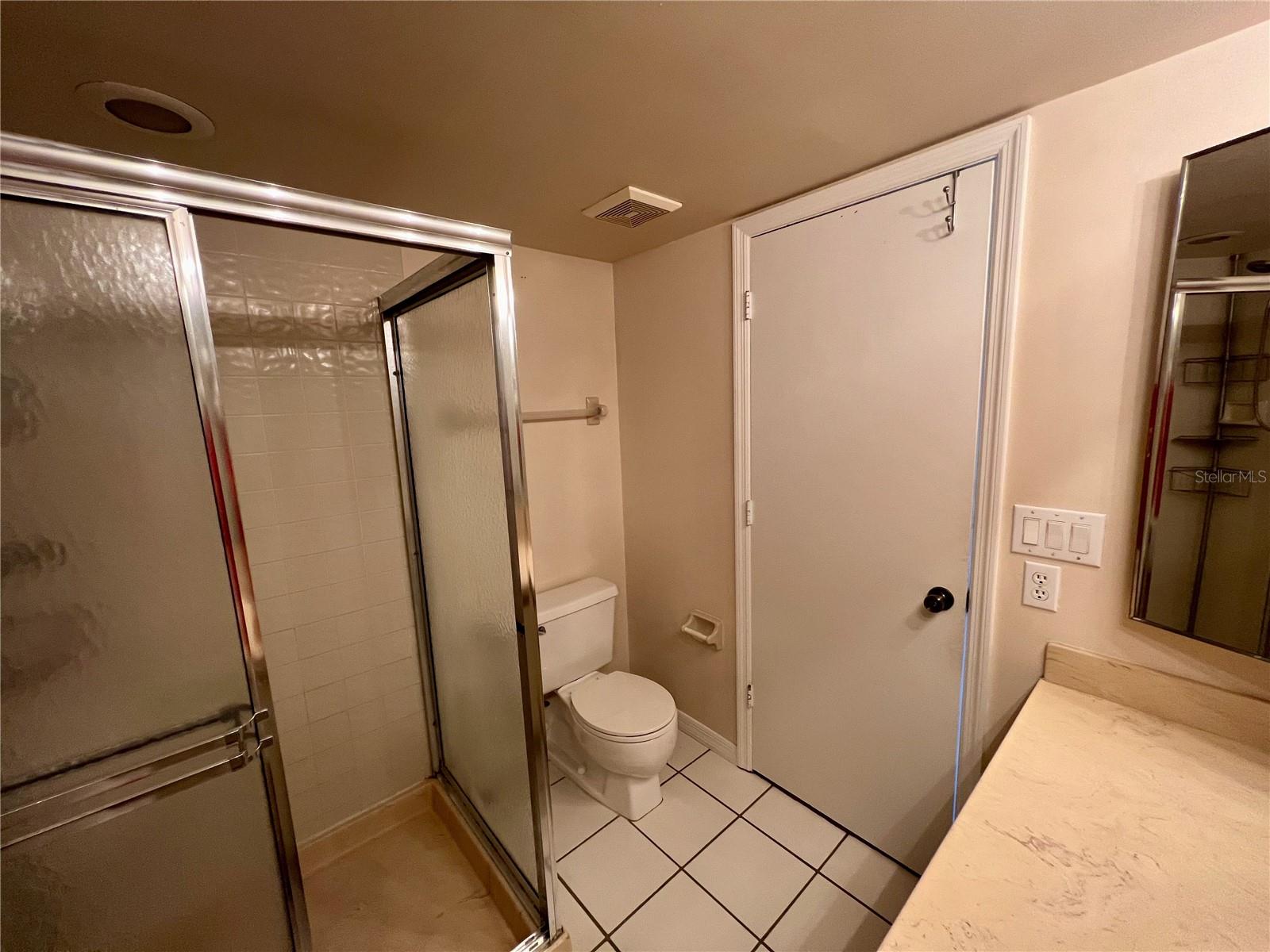 Image 35 of 39 For 2946 Tangerine Court