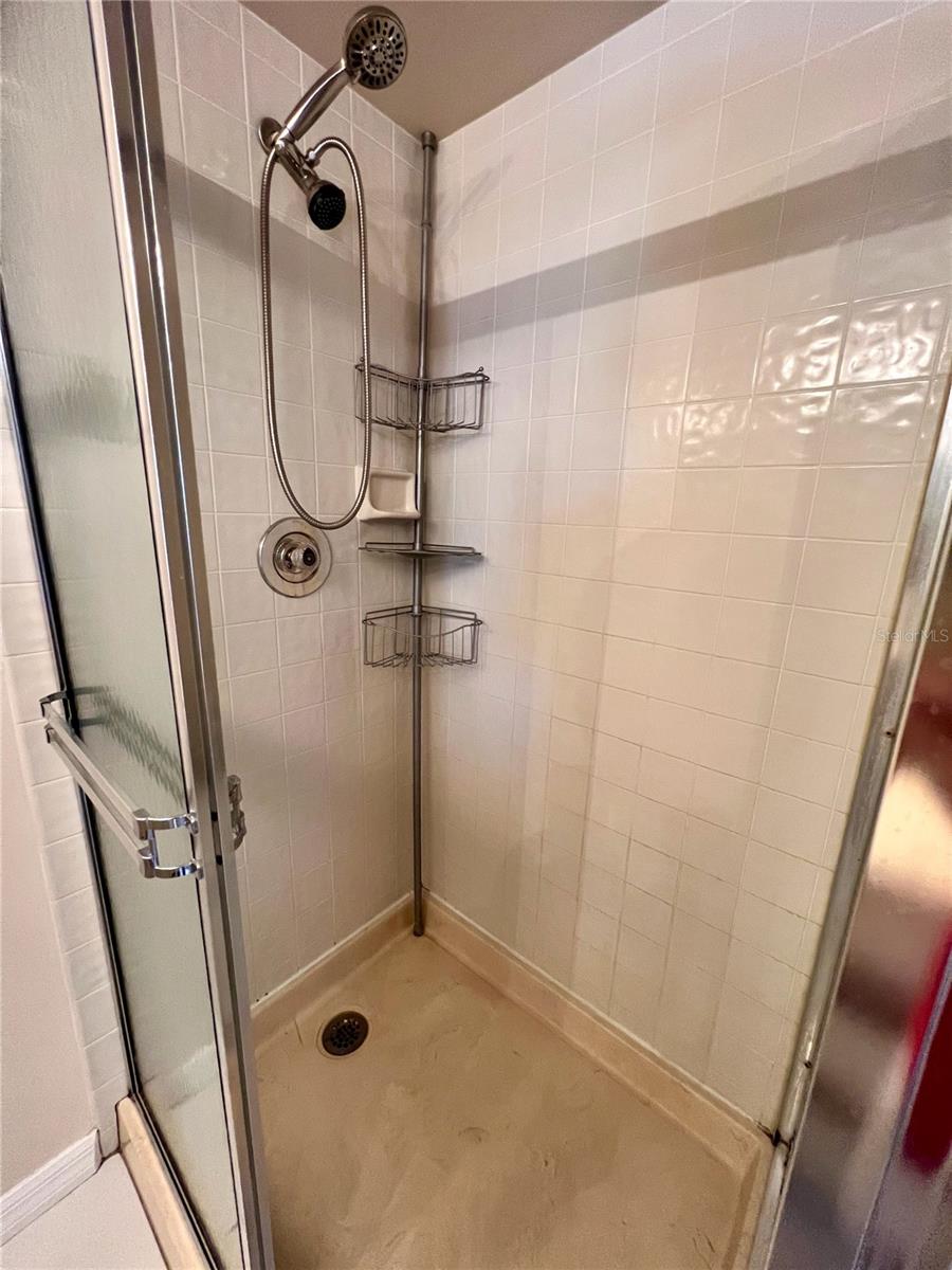 Image 36 of 39 For 2946 Tangerine Court