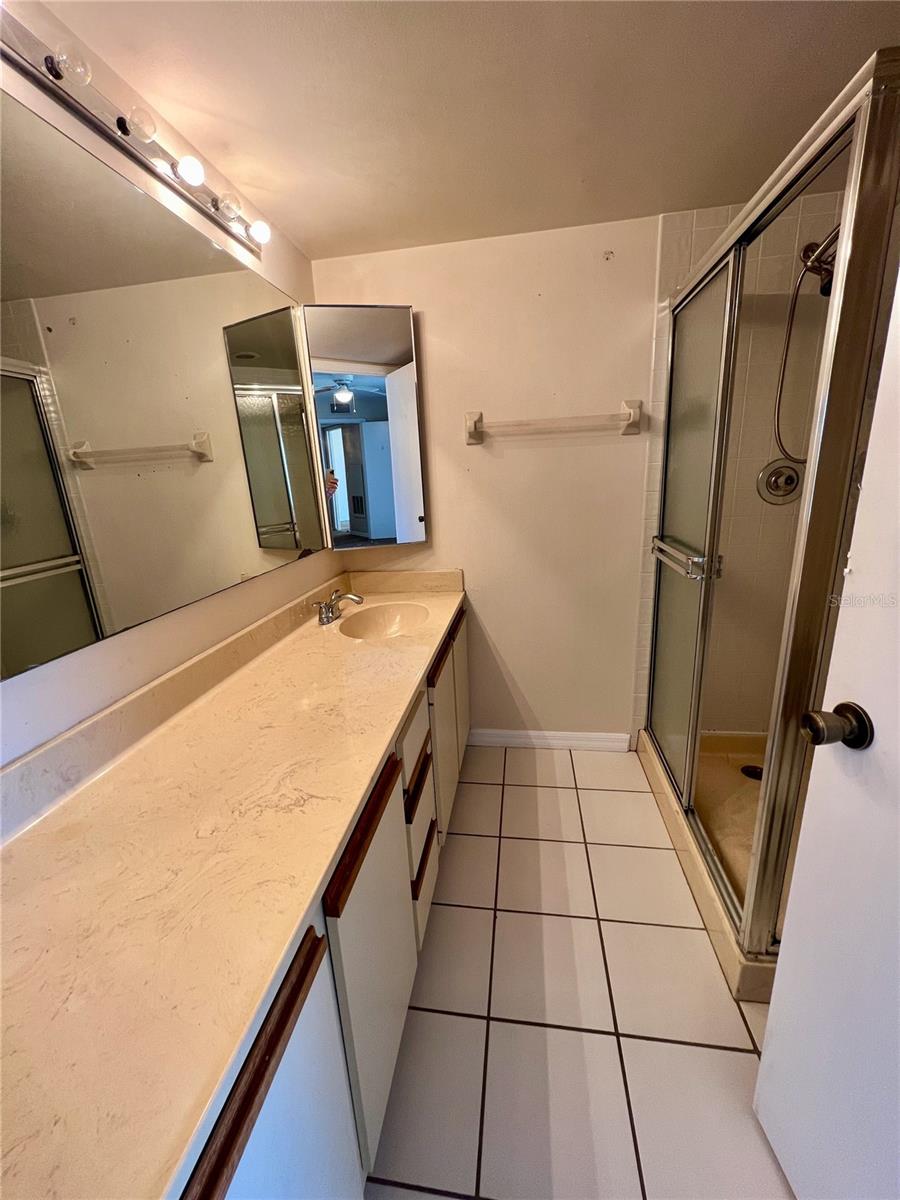 Image 37 of 39 For 2946 Tangerine Court