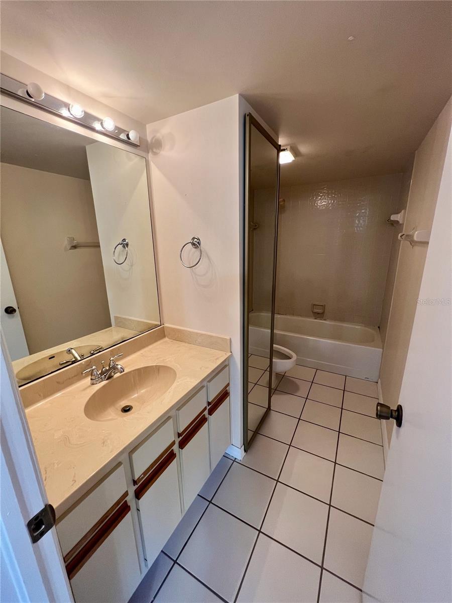 Image 38 of 39 For 2946 Tangerine Court