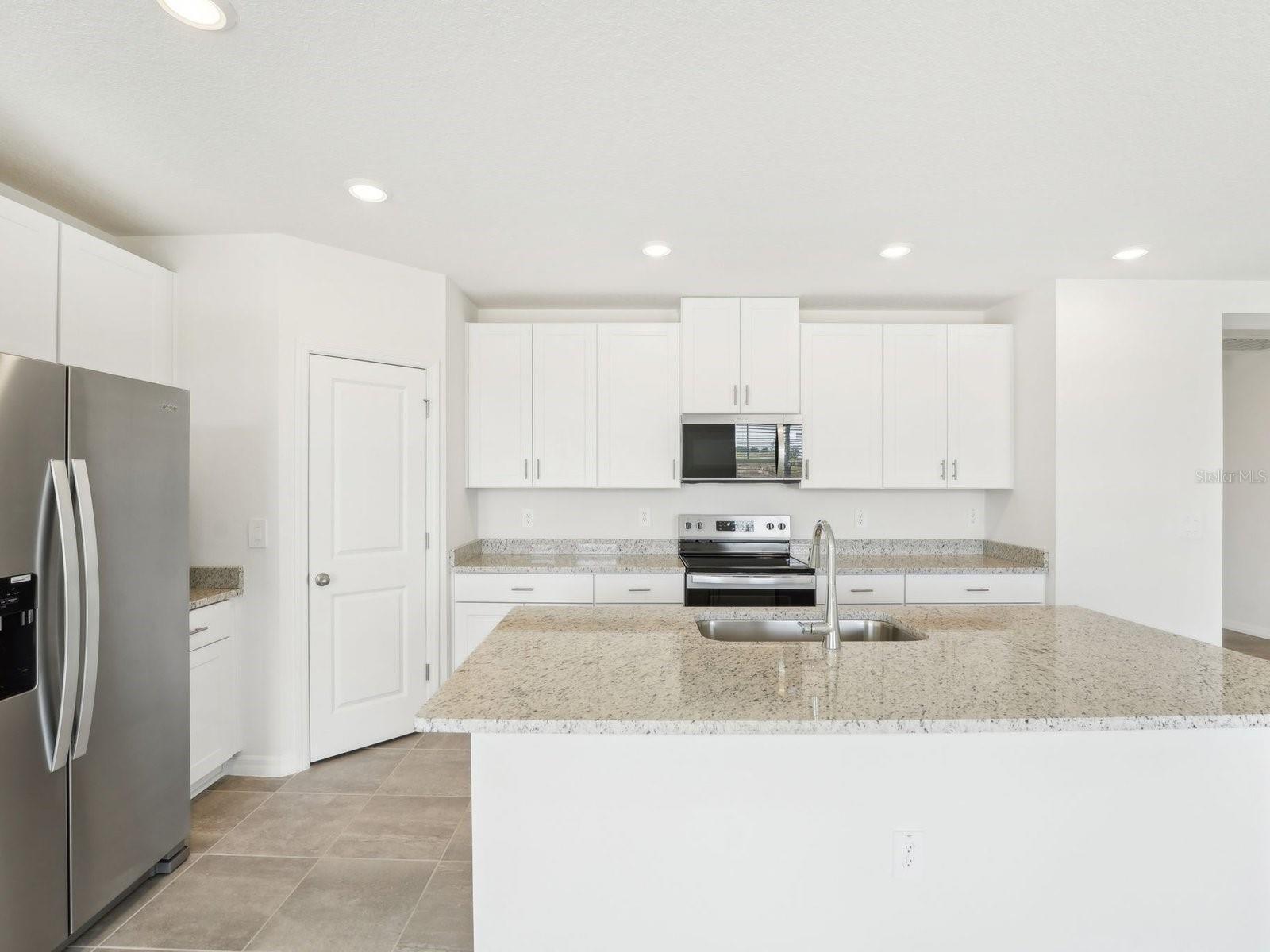 Image 14 of 38 For 31678 Wild Grape Lane