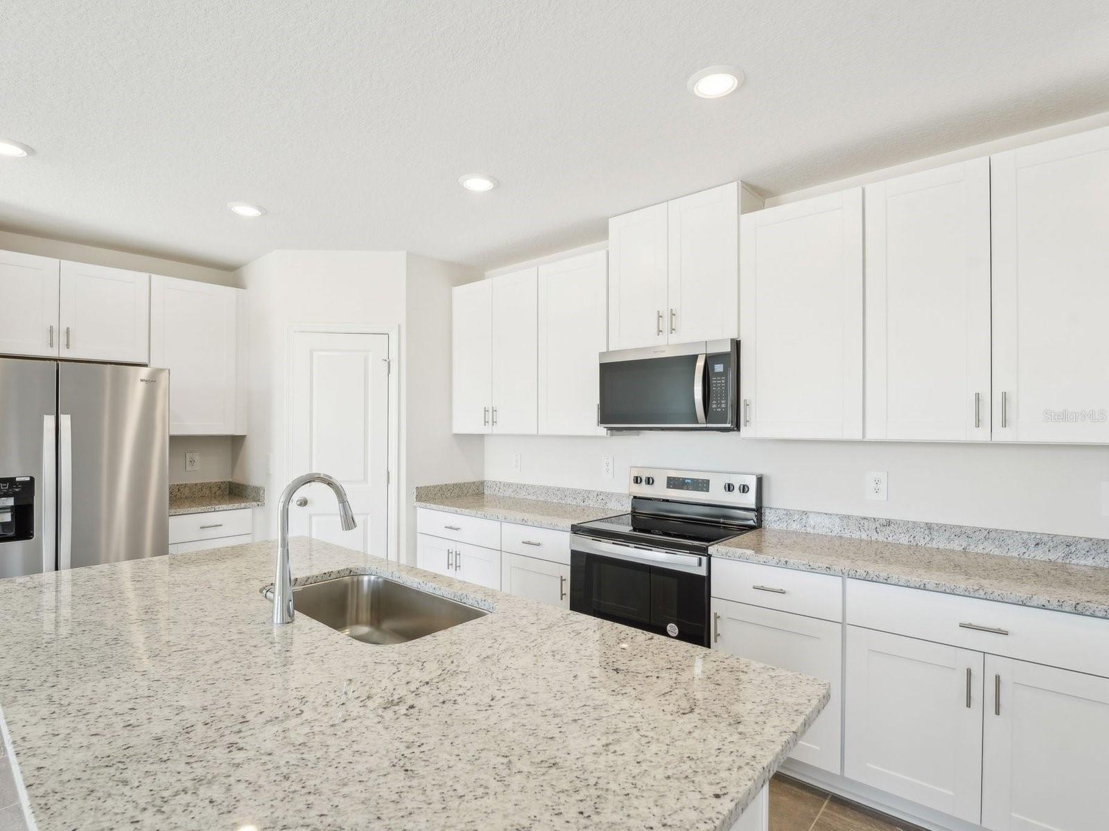 Image 15 of 38 For 31678 Wild Grape Lane