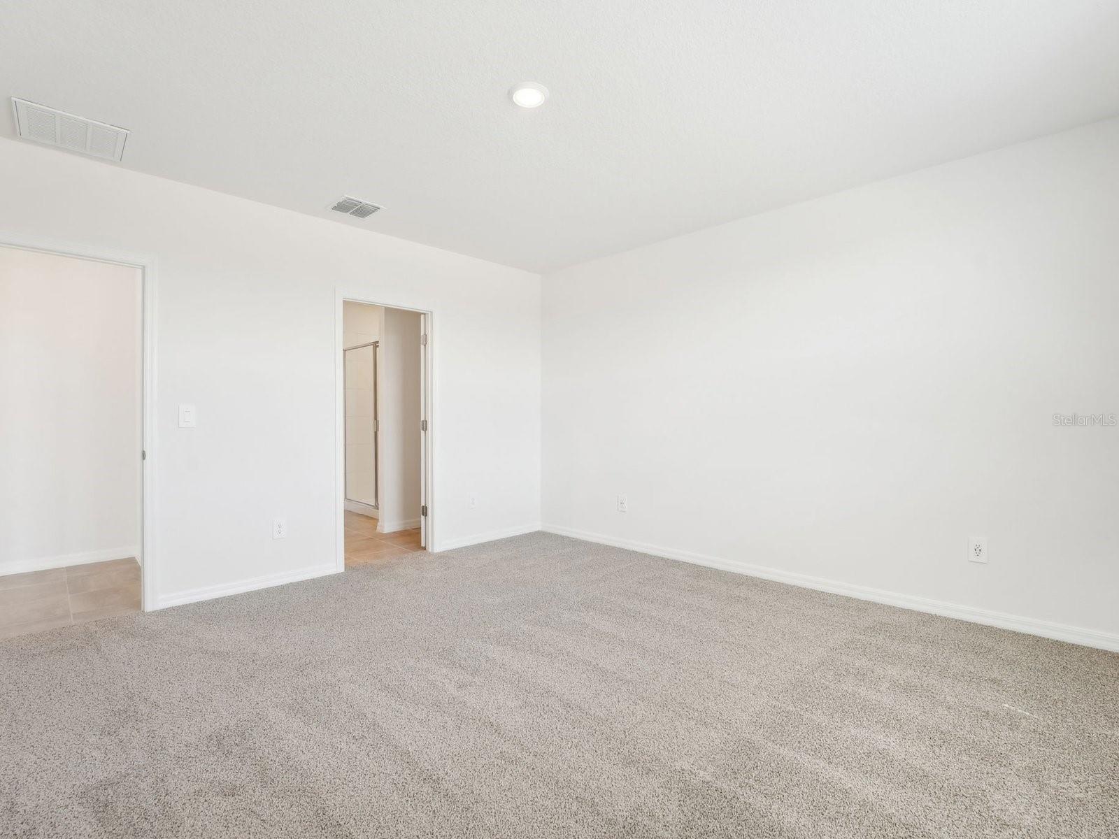 Image 31 of 38 For 31678 Wild Grape Lane