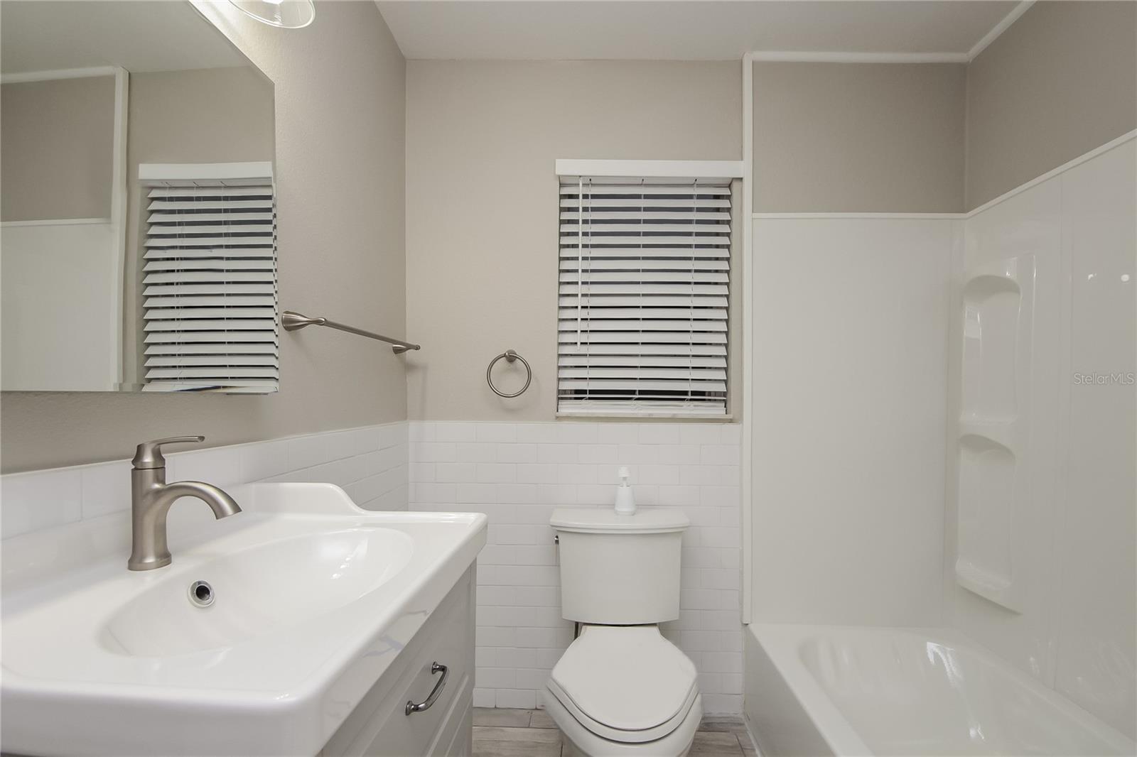 Image 10 of 16 For 1805 Simonton Avenue