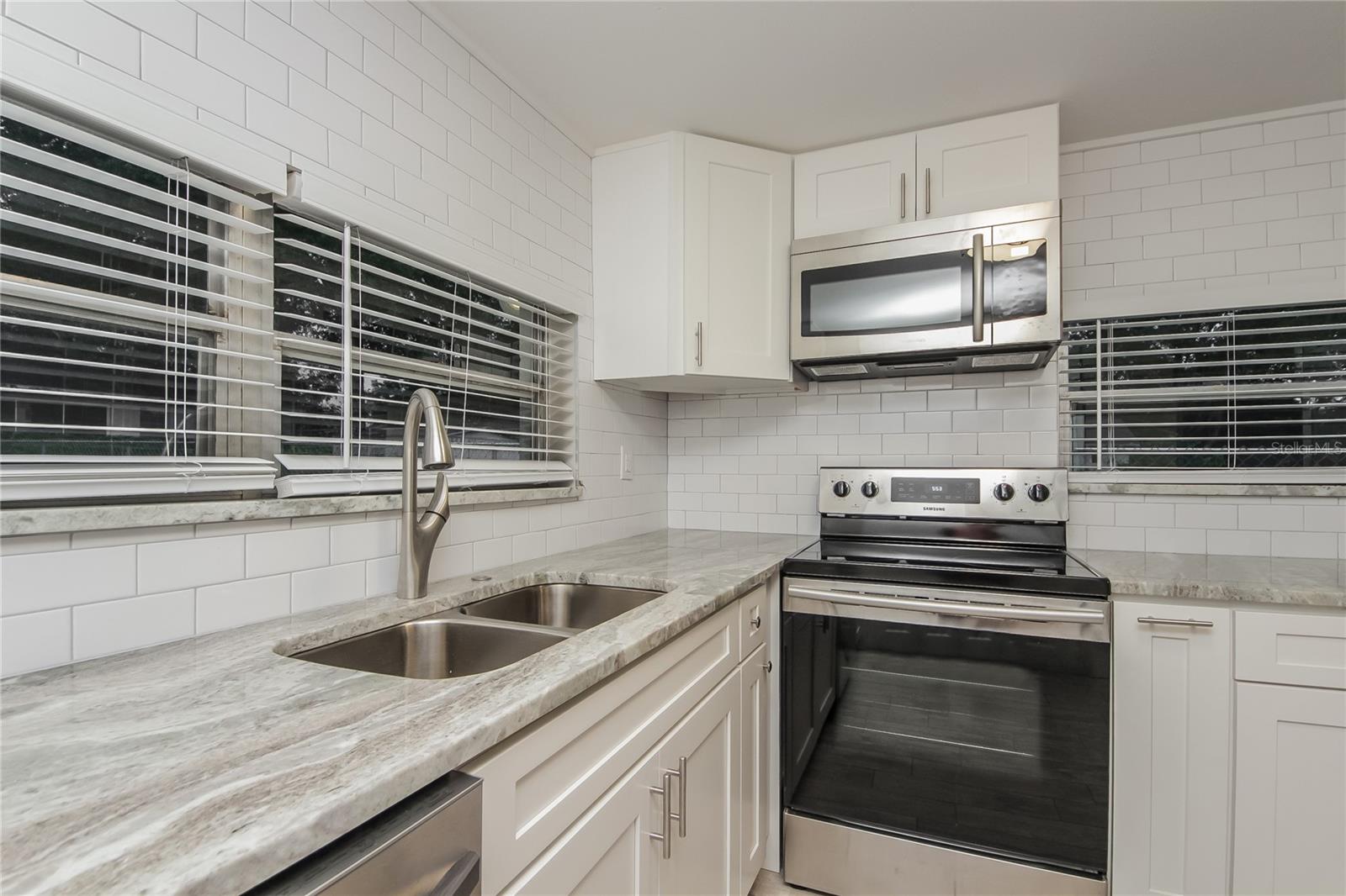 Image 7 of 16 For 1805 Simonton Avenue