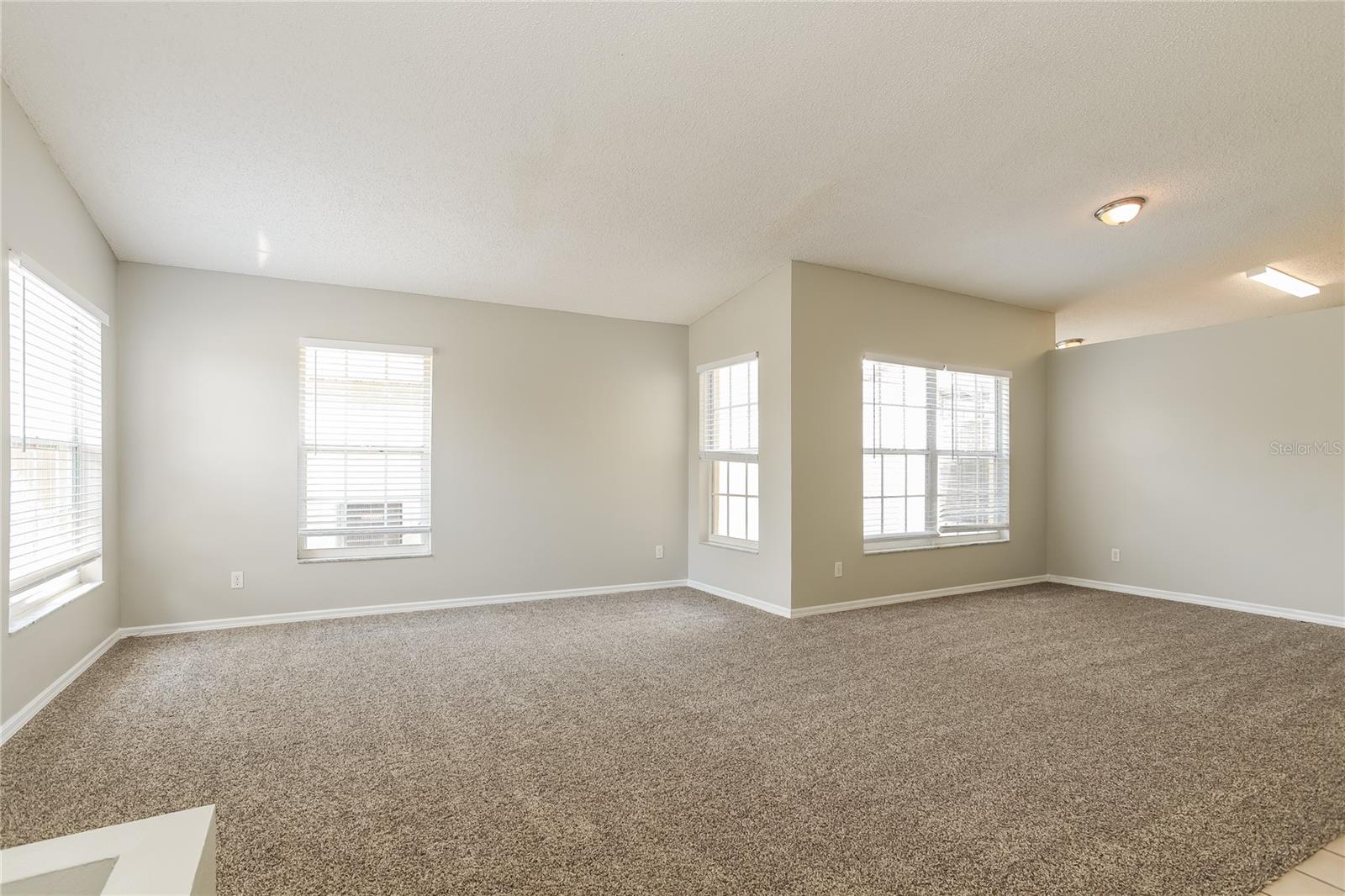 Image 2 of 16 For 8664 Wellington Loop