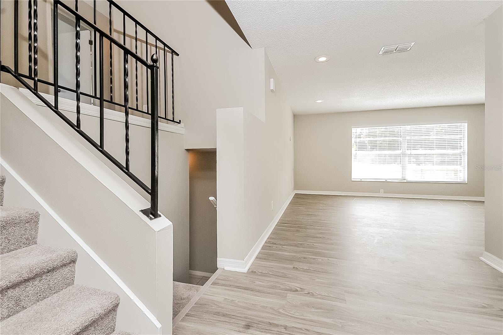 Image 4 of 18 For 2902 Ripplewood Drive