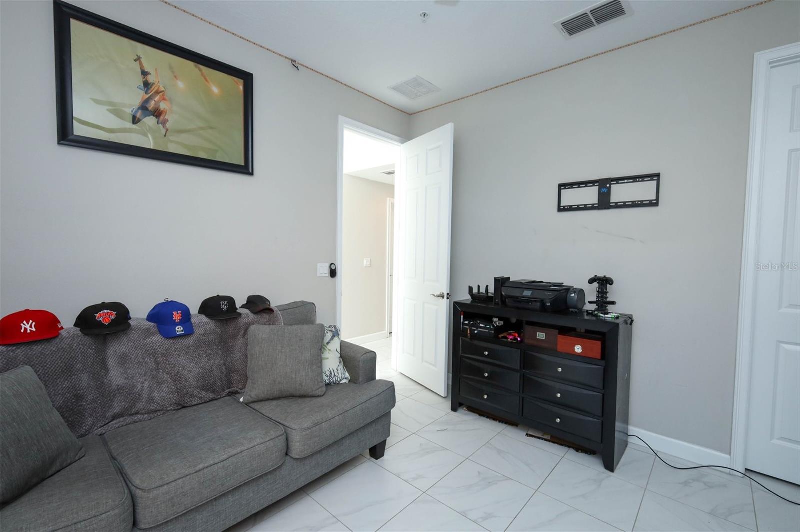 Image 10 of 49 For 1326 Bolton Place