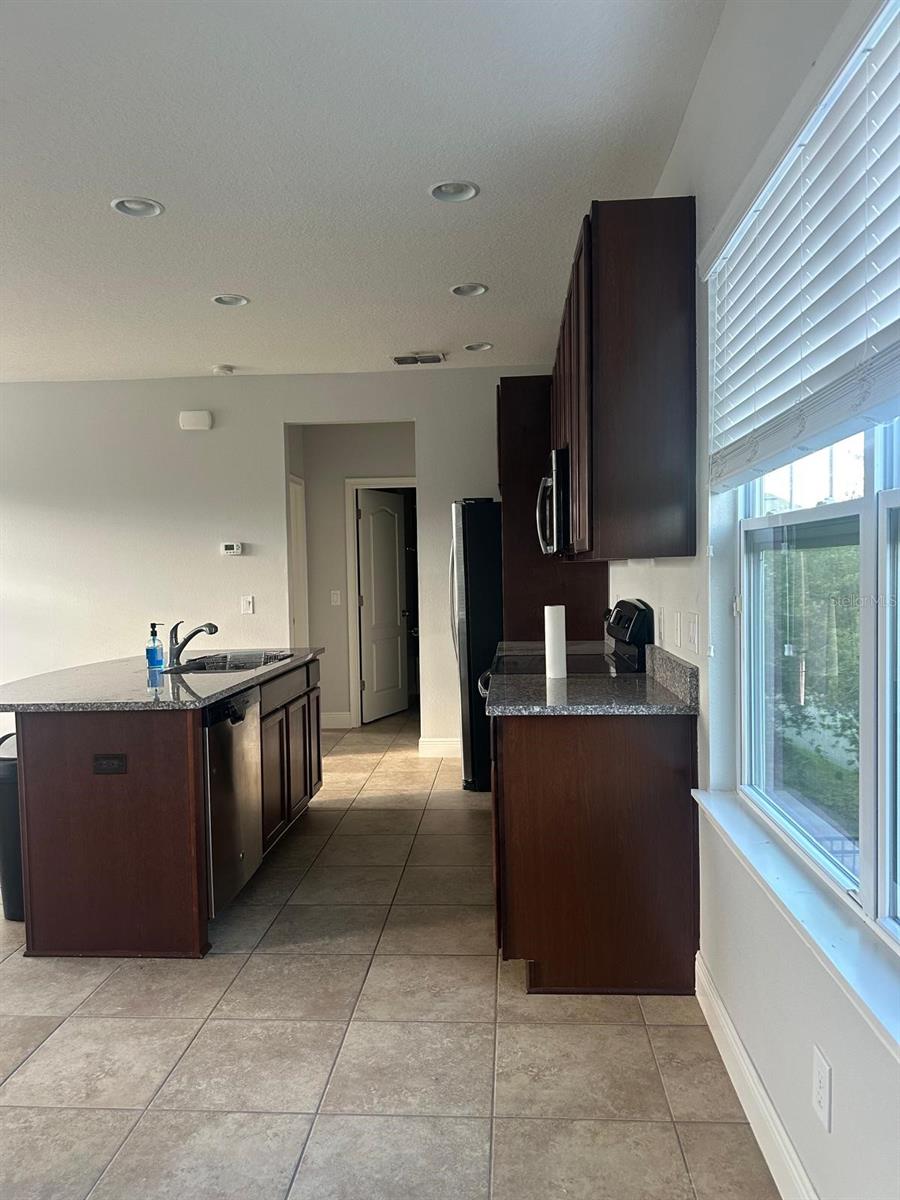 Image 6 of 16 For 8091 Laureate Boulevard #1