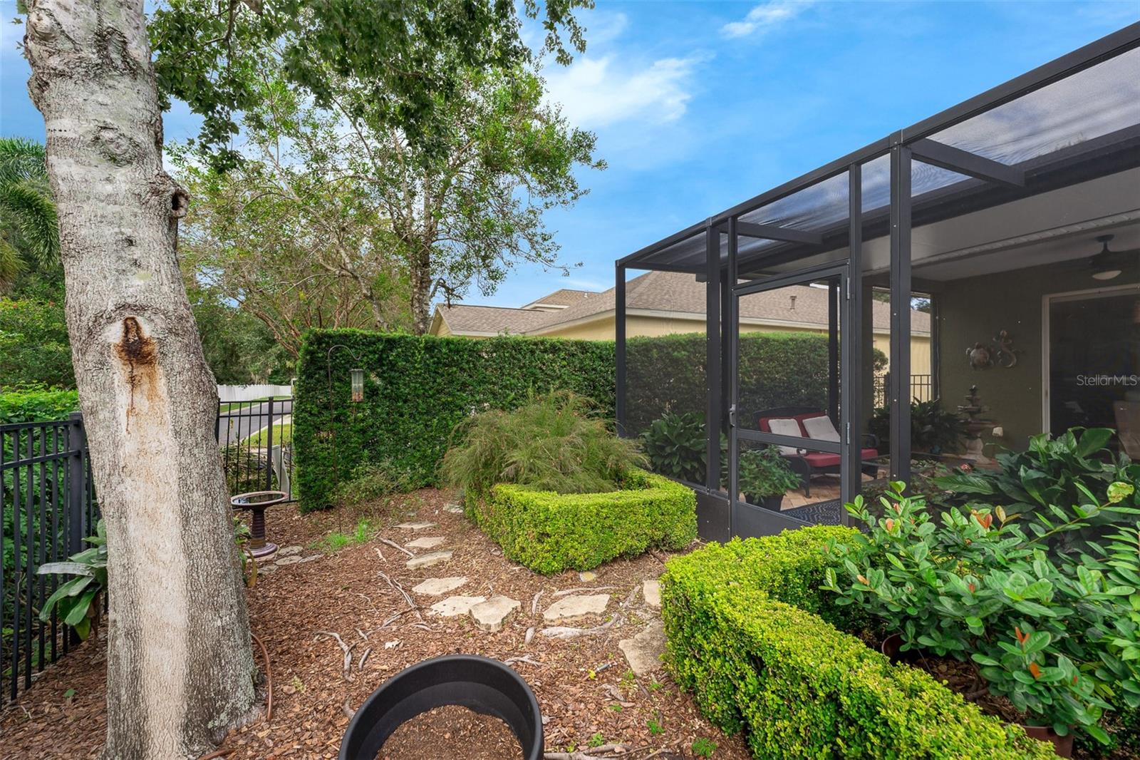 Image 43 of 49 For 627 Autumn Oaks Loop