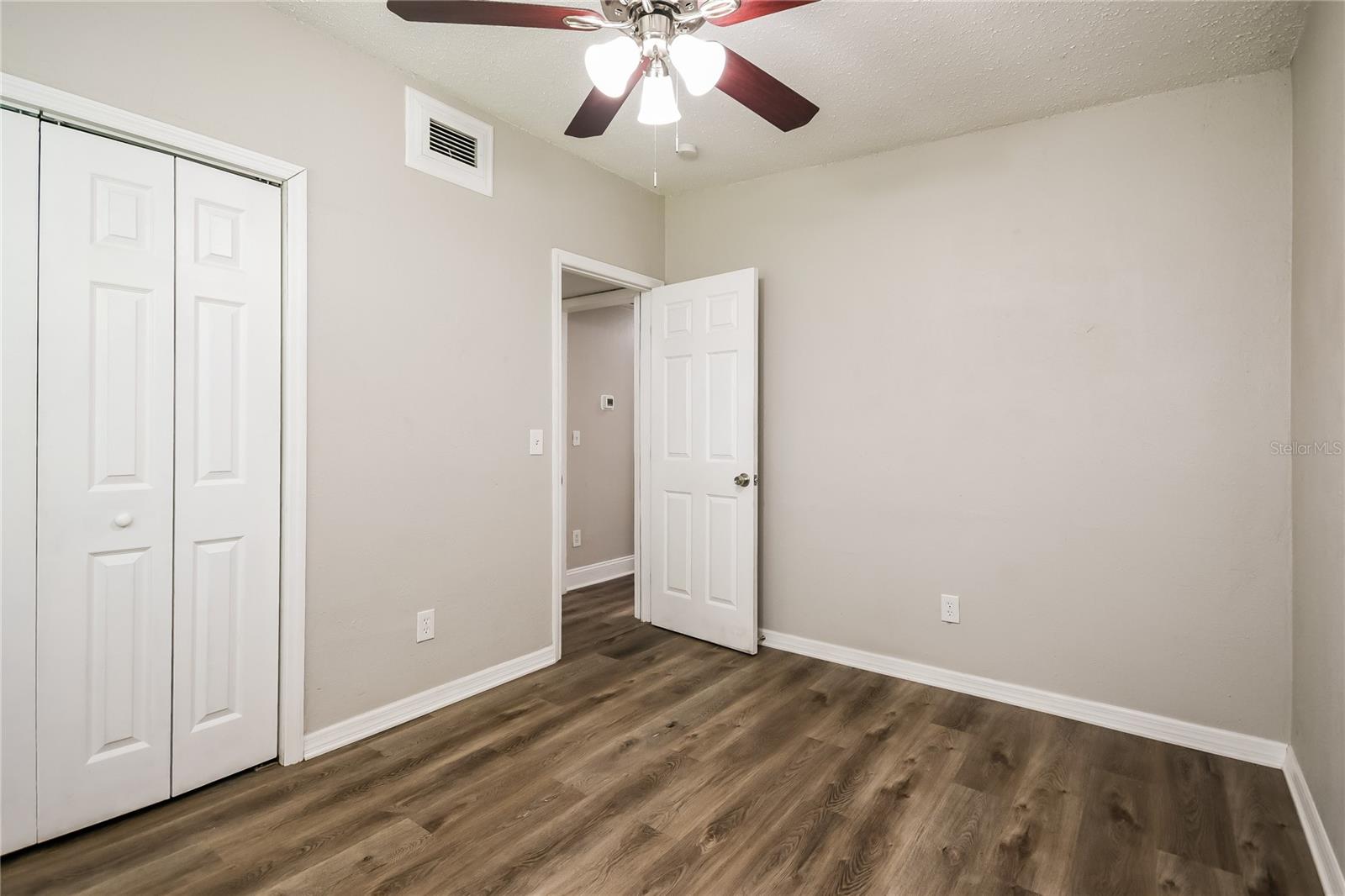 Image 10 of 16 For 314 Sears Avenue Ne