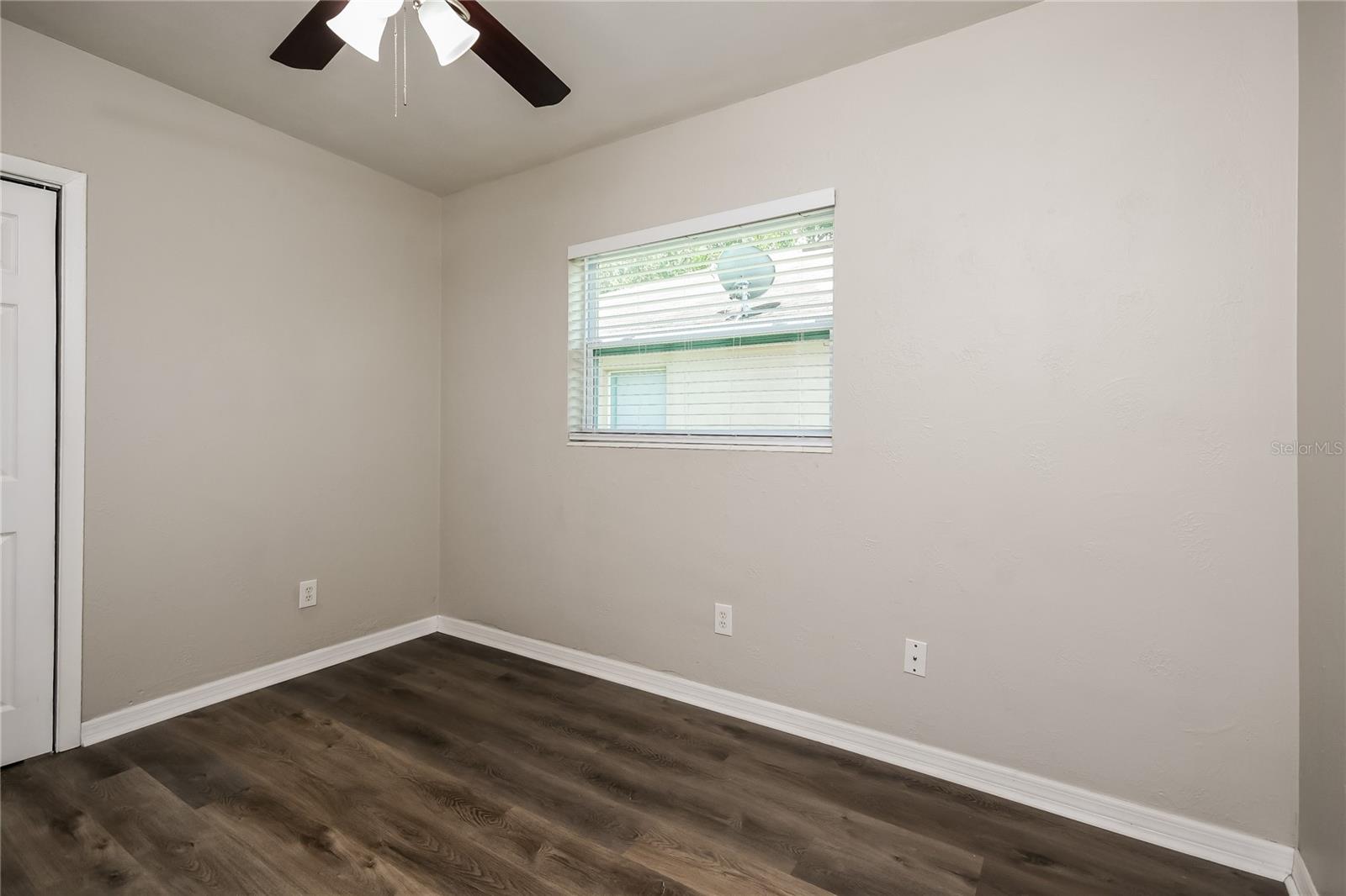 Image 11 of 16 For 314 Sears Avenue Ne