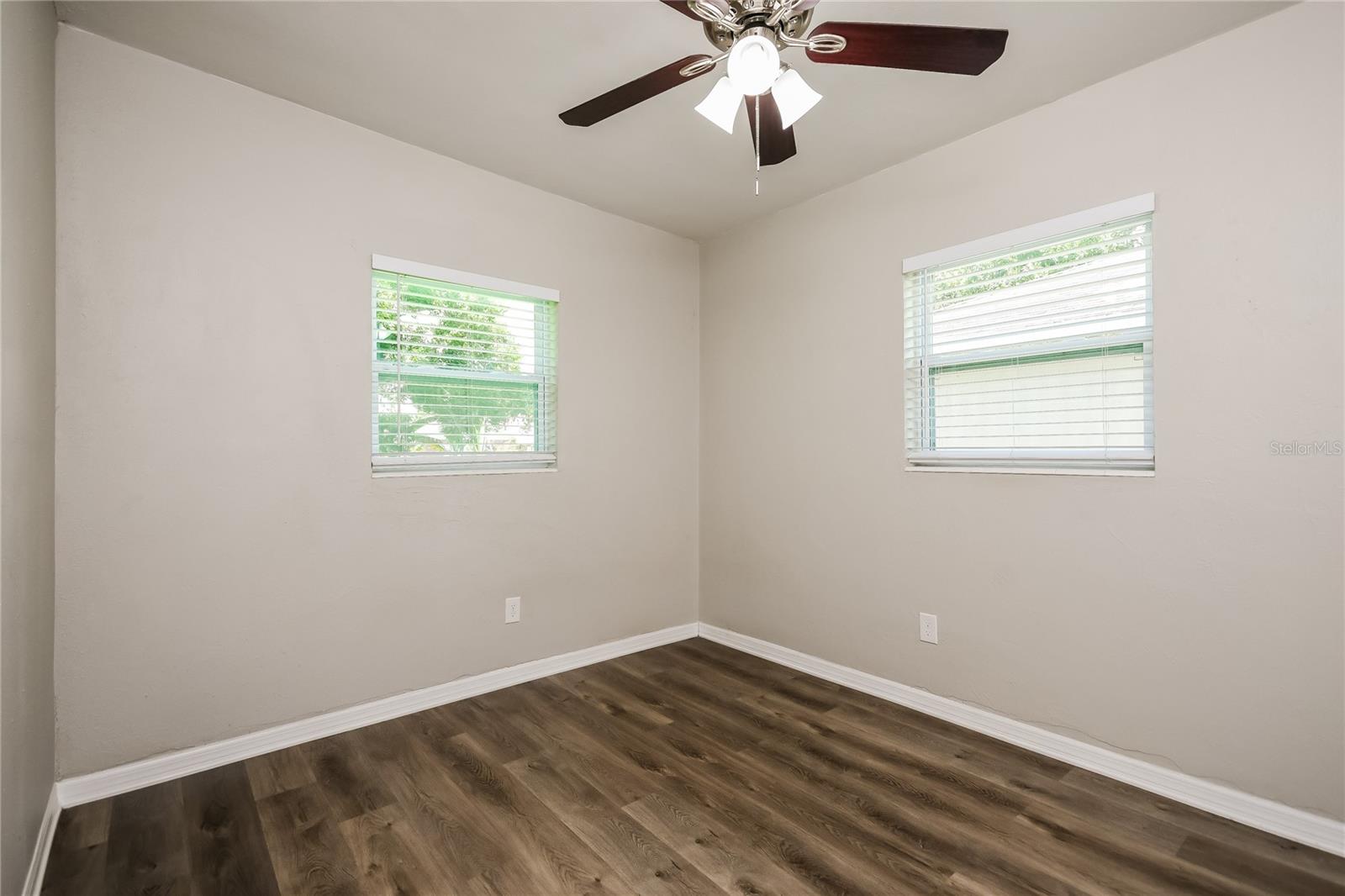 Image 12 of 16 For 314 Sears Avenue Ne