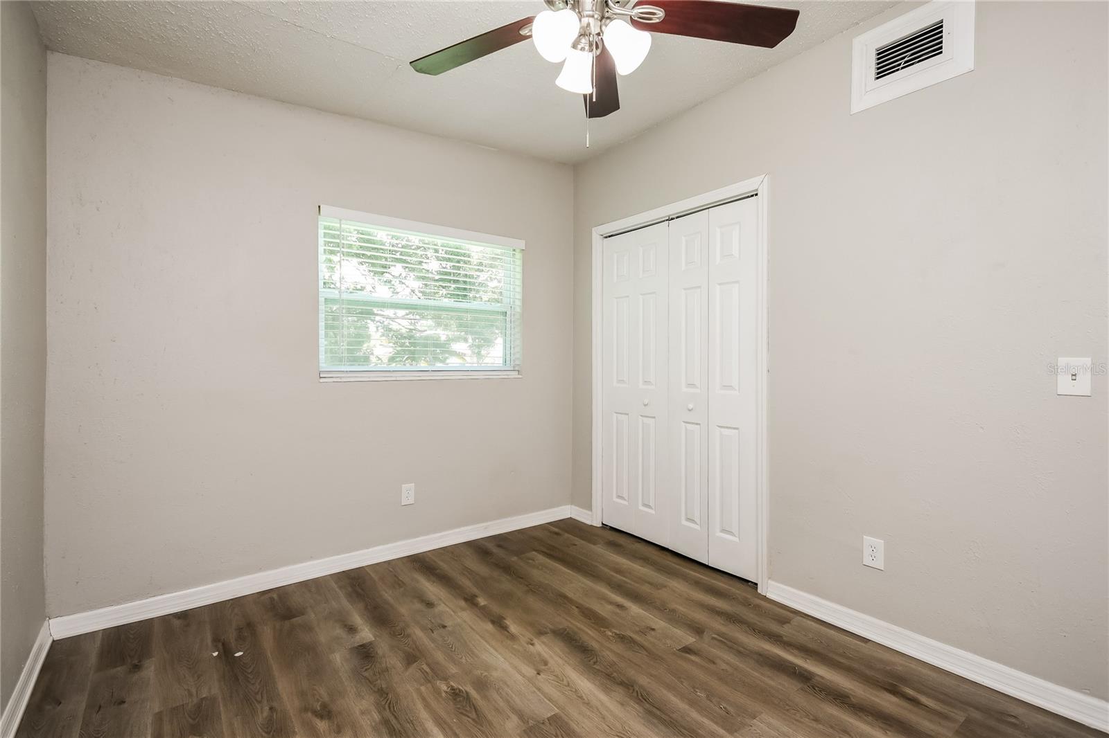 Image 9 of 16 For 314 Sears Avenue Ne