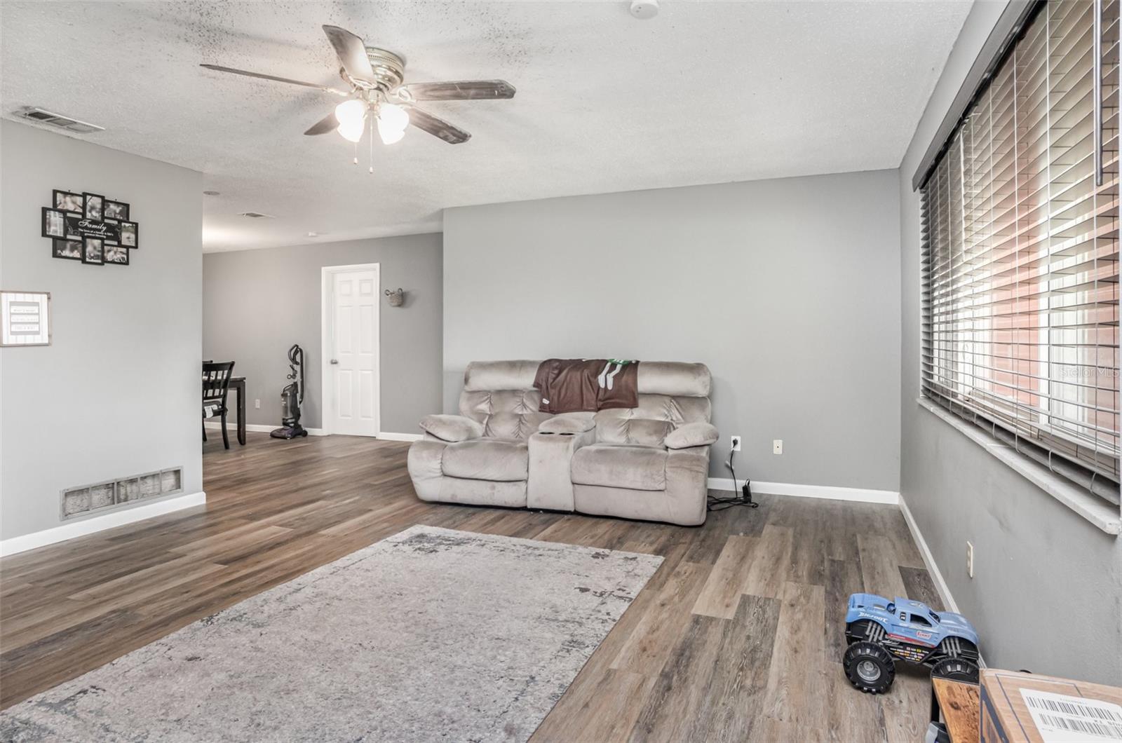 Image 4 of 22 For 706 Boston Avenue