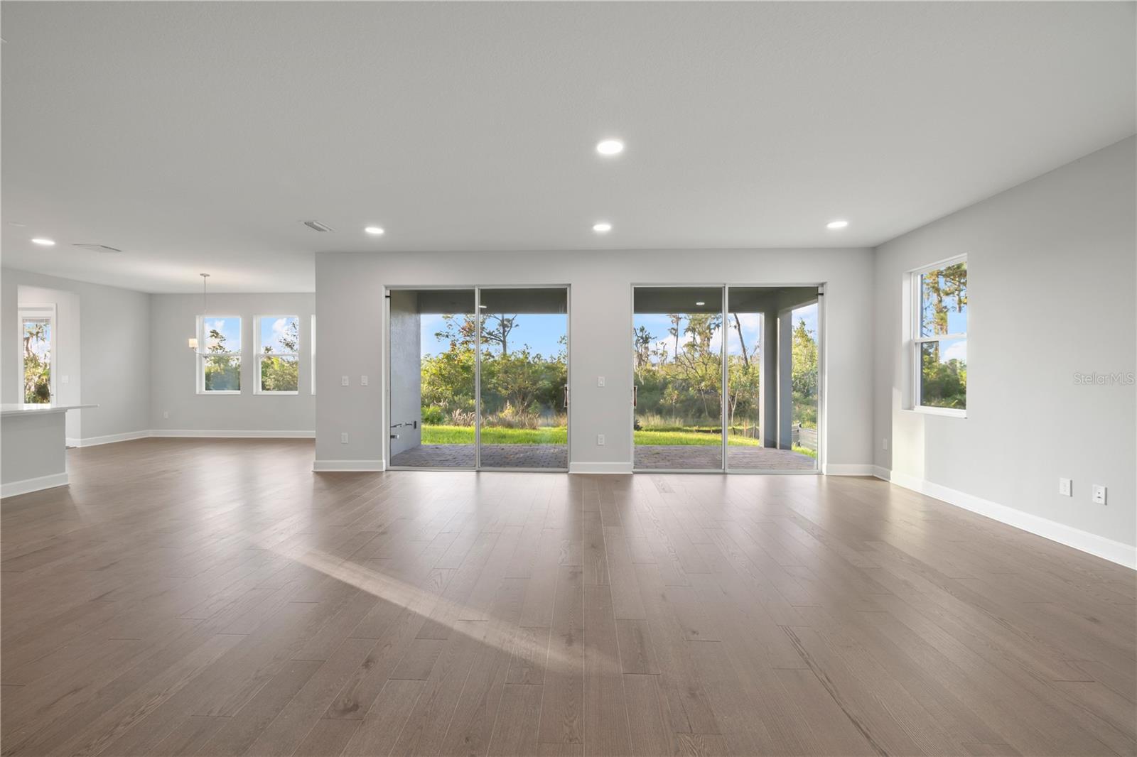 Image 23 of 85 For 17384 Glossy Pomelo Way