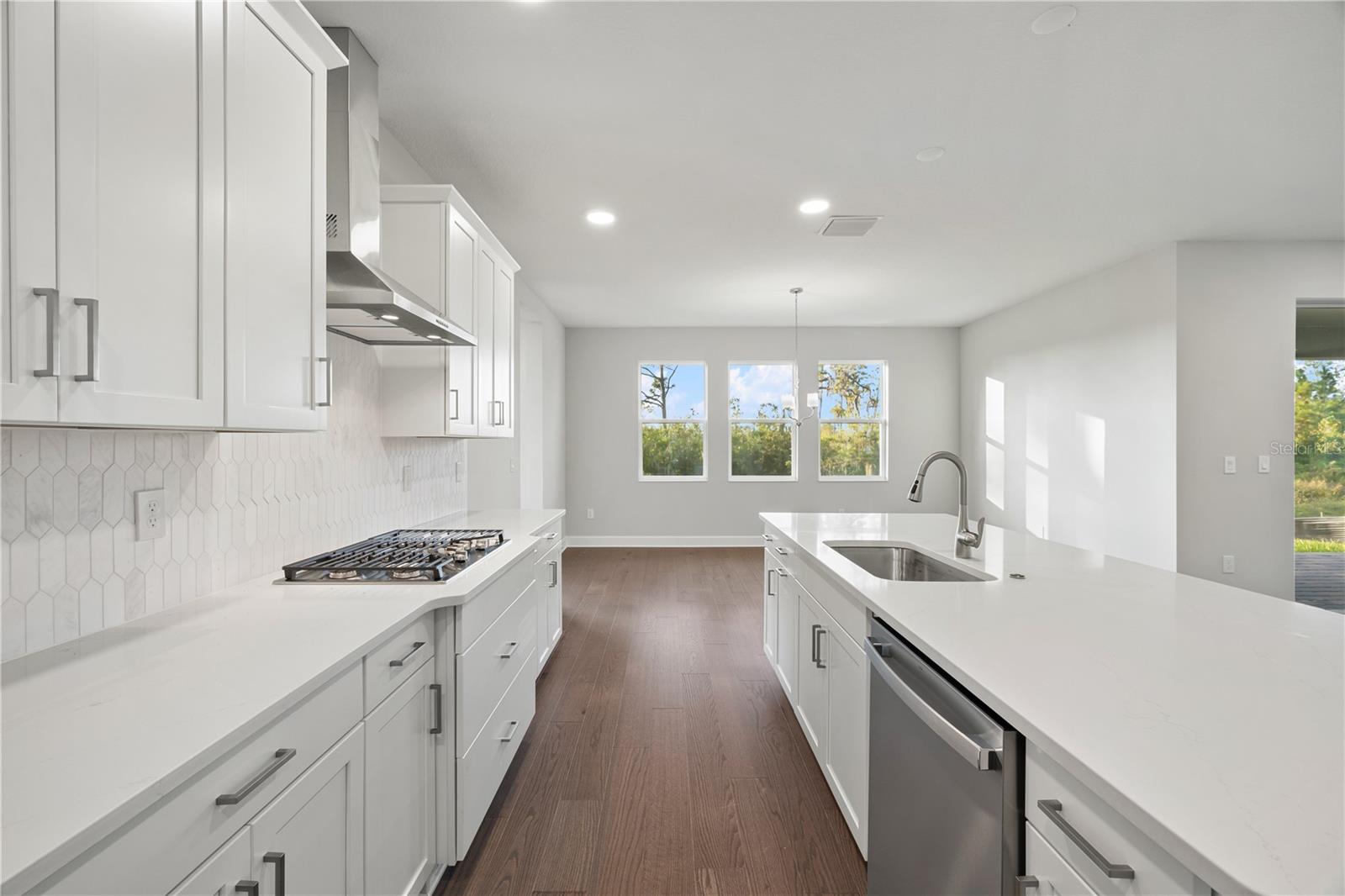 Image 31 of 85 For 17384 Glossy Pomelo Way