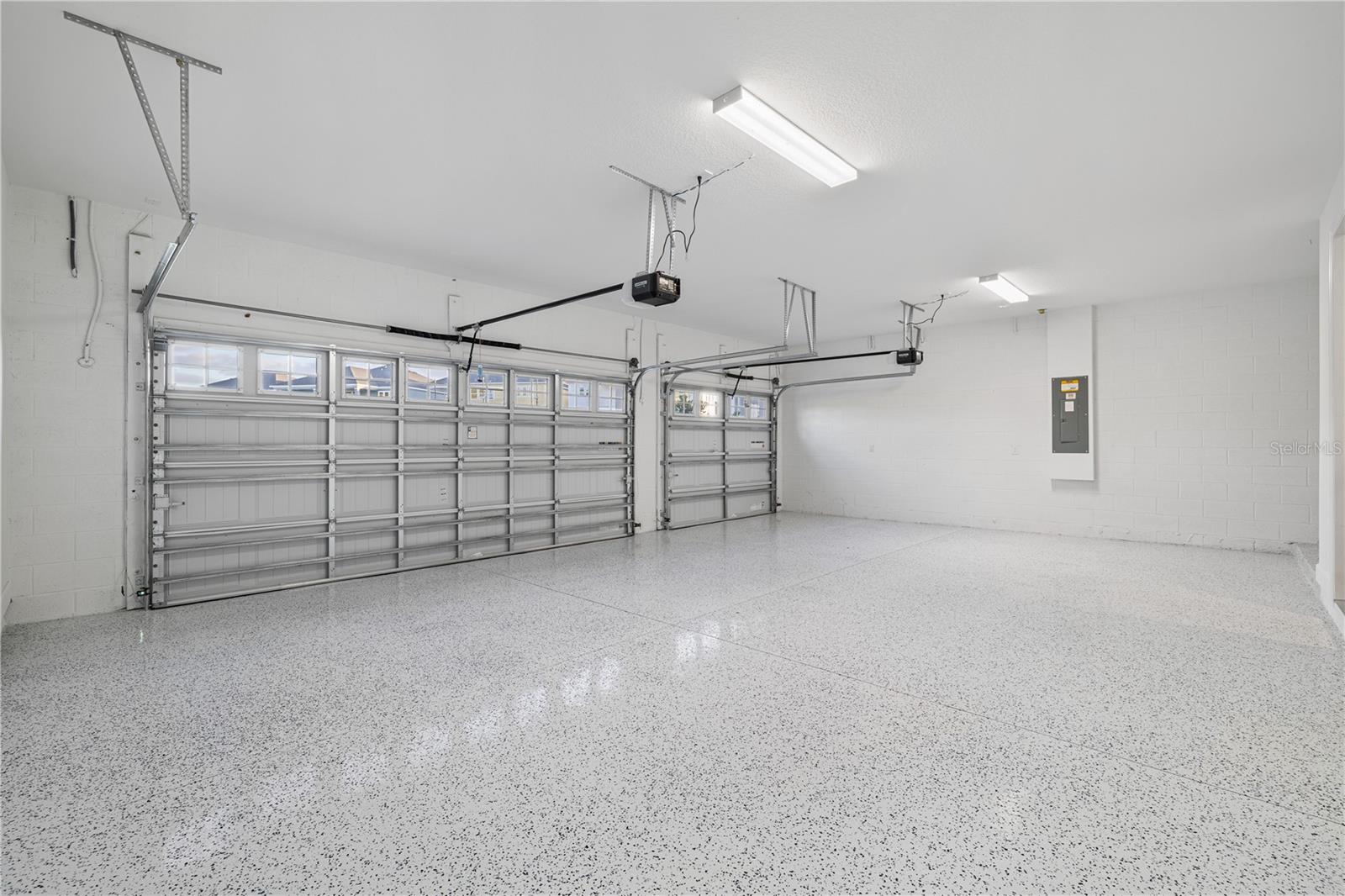 Image 38 of 85 For 17384 Glossy Pomelo Way