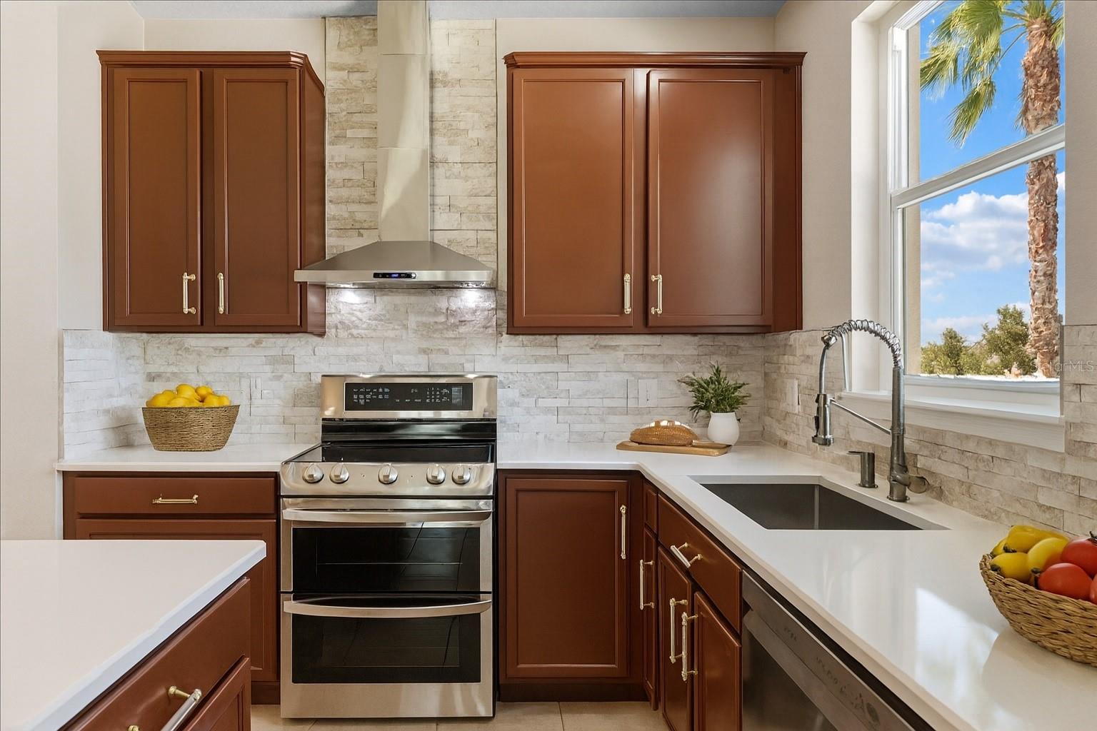 Image 8 of 21 For 2475 Hastings Boulevard