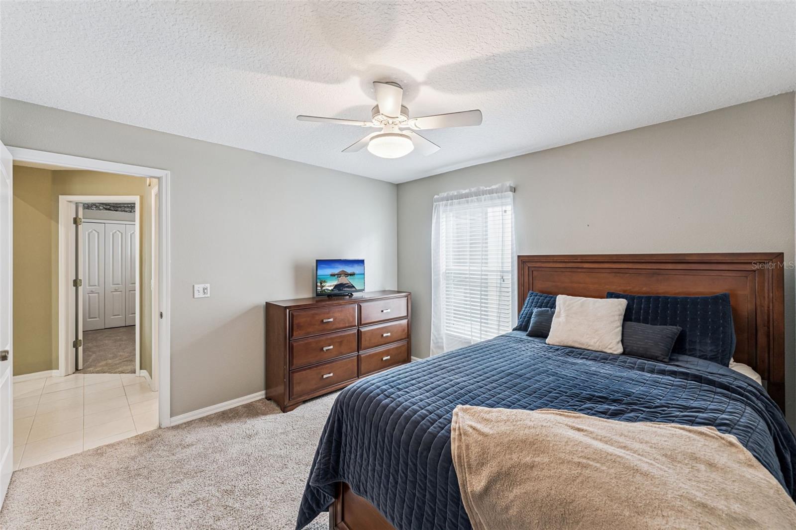 Image 14 of 46 For 549 Lakehaven Circle