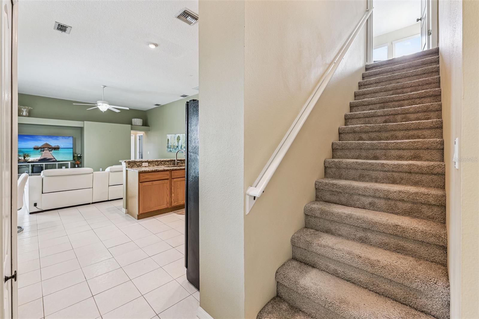 Image 22 of 46 For 549 Lakehaven Circle