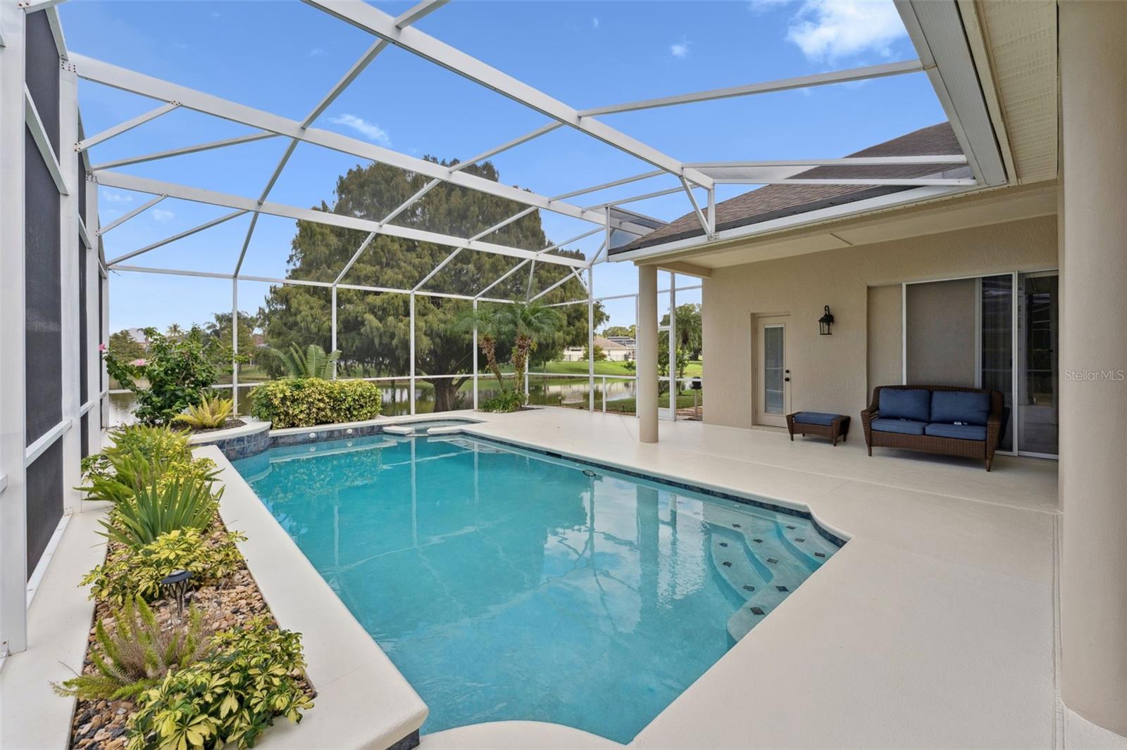 Image 25 of 46 For 549 Lakehaven Circle