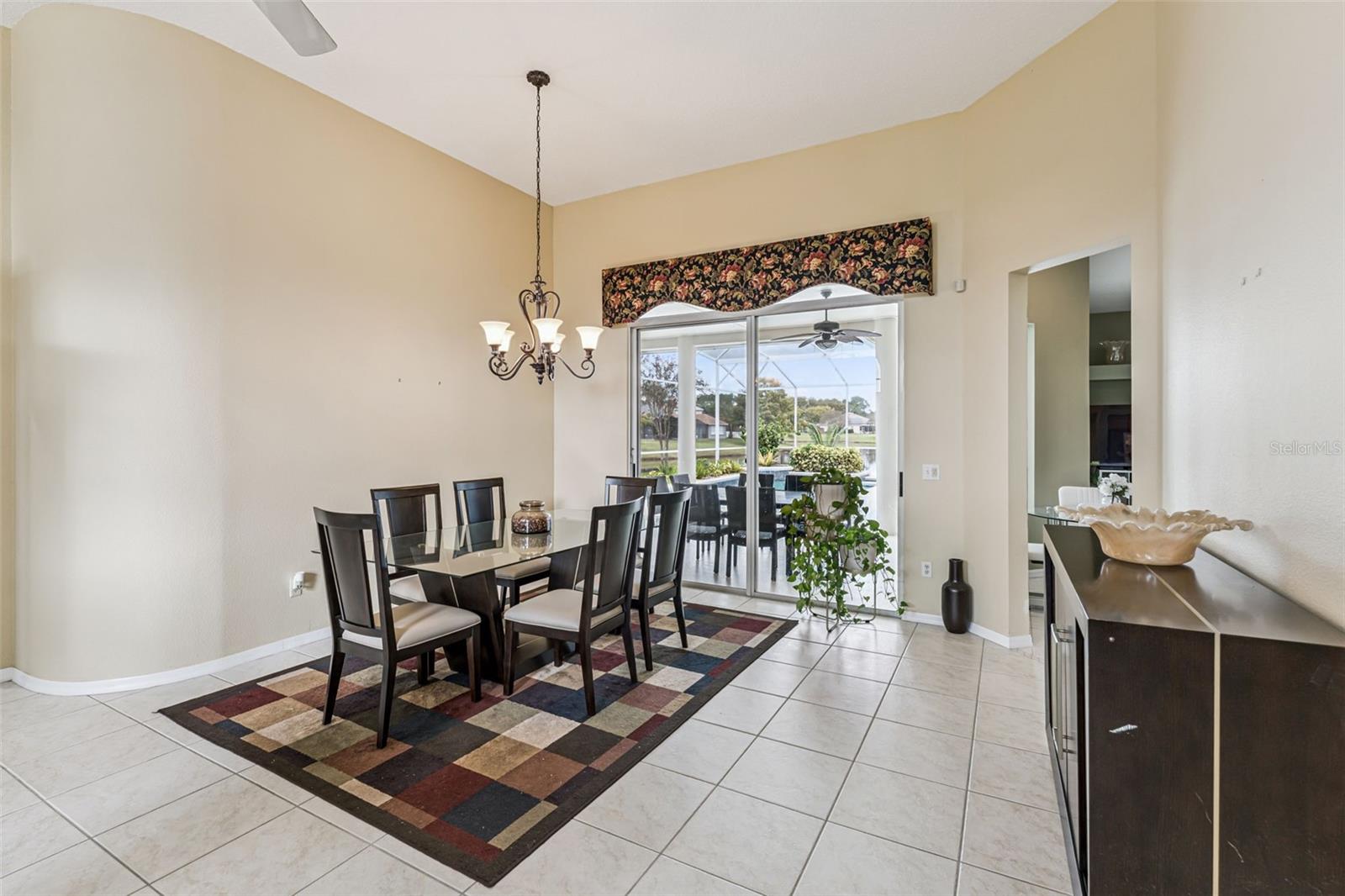 Image 8 of 46 For 549 Lakehaven Circle