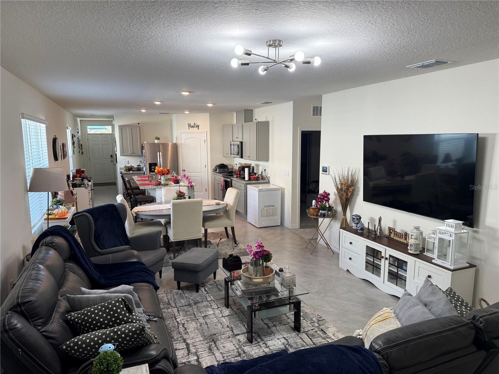 Image 10 of 34 For 2606 Angel Falls Drive