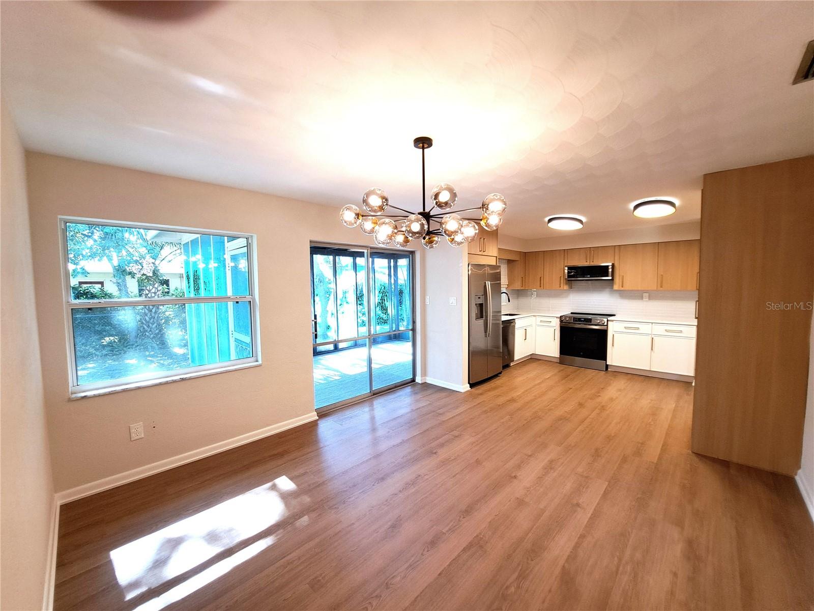 Image 10 of 52 For 1730 Oneco Avenue