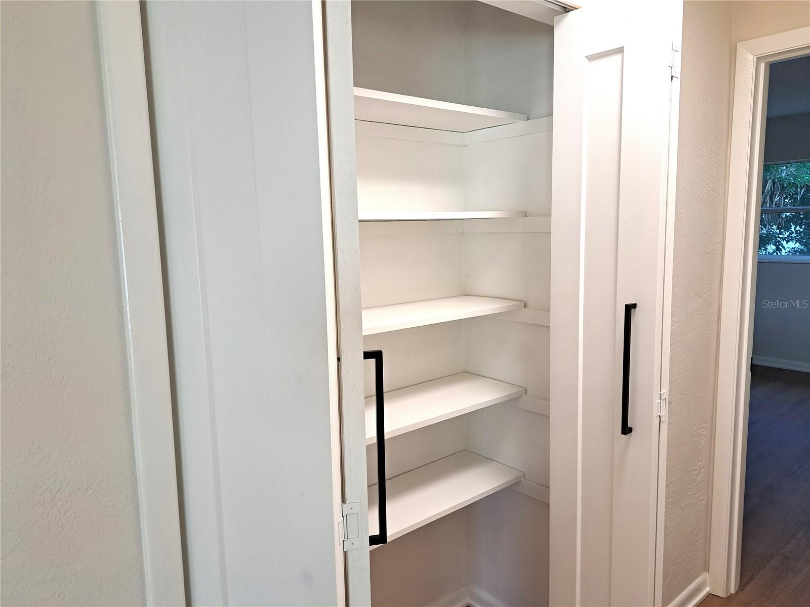 Image 11 of 52 For 1730 Oneco Avenue