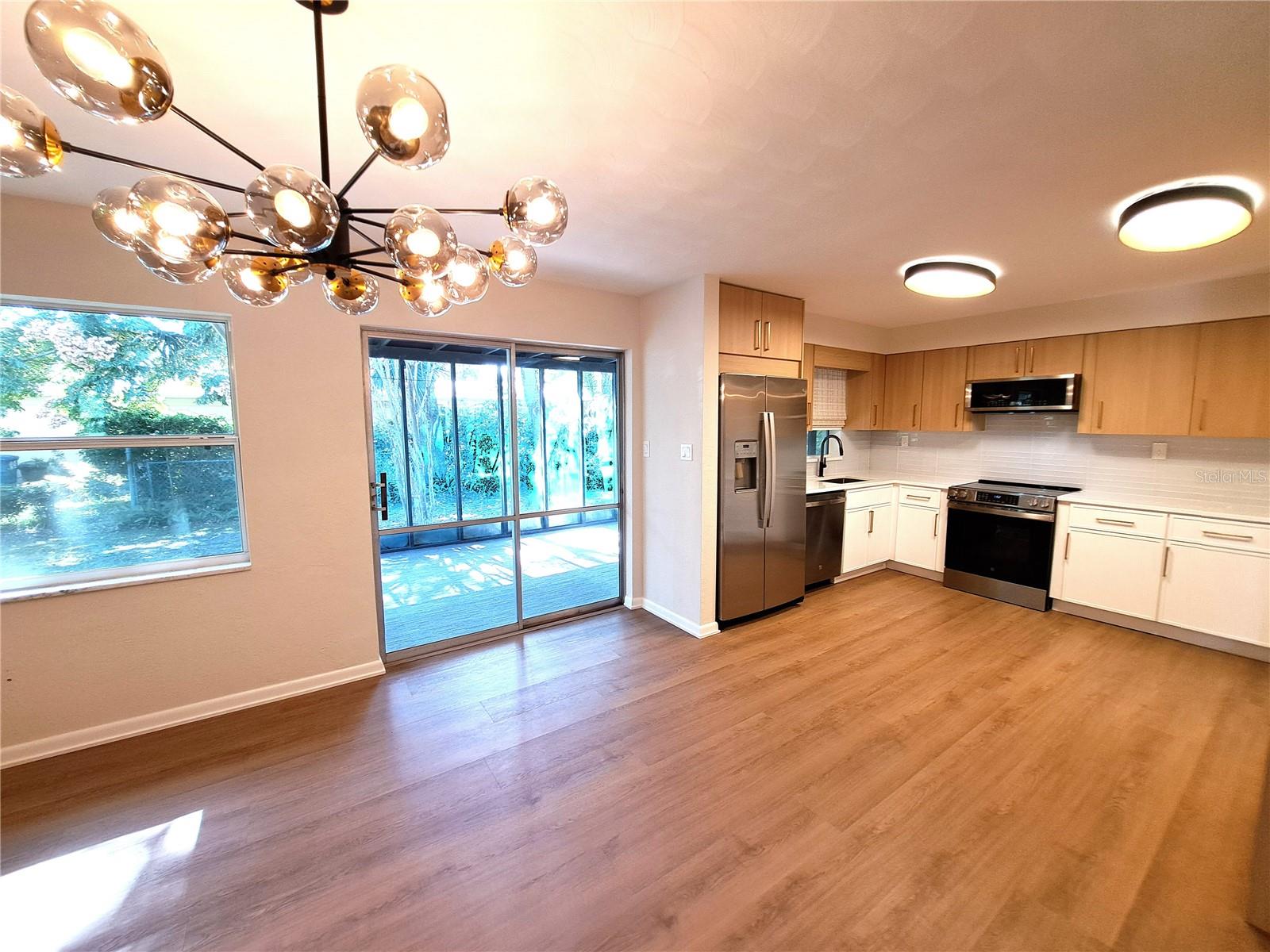 Image 12 of 52 For 1730 Oneco Avenue