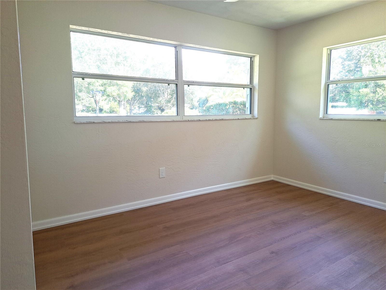 Image 39 of 52 For 1730 Oneco Avenue