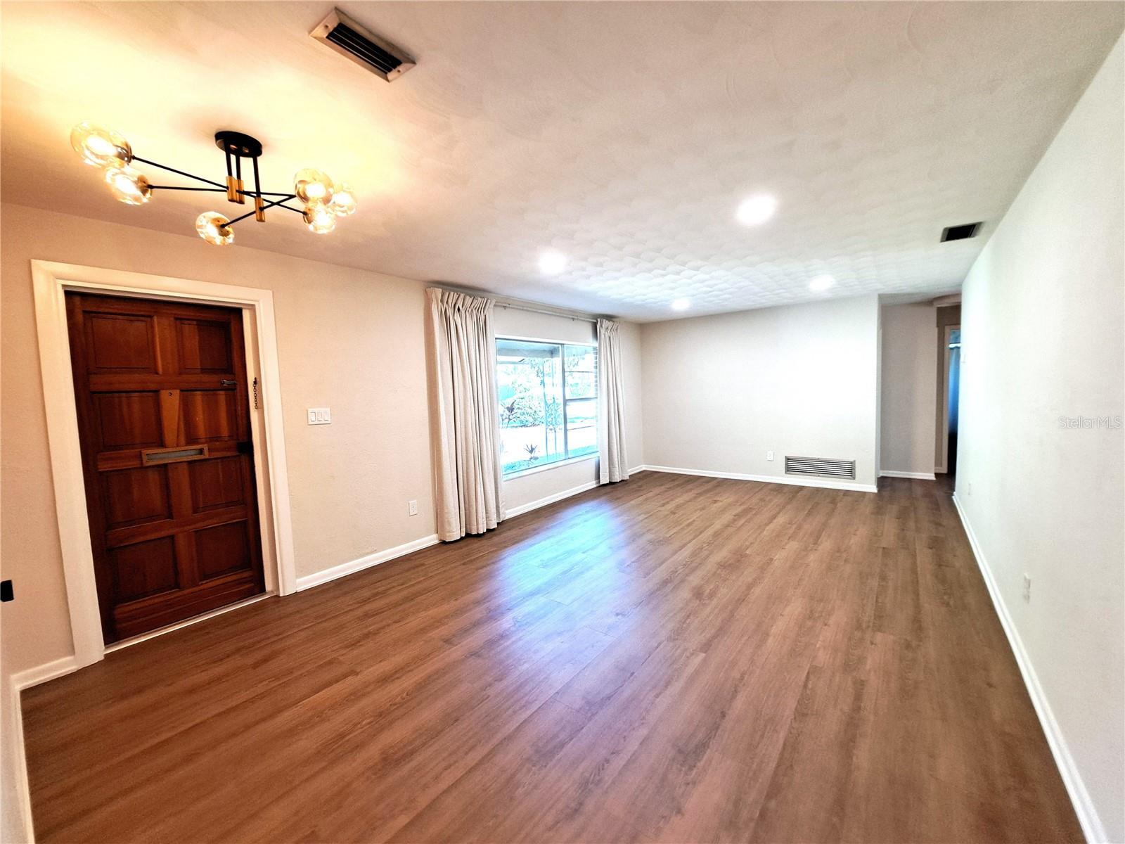 Image 6 of 52 For 1730 Oneco Avenue