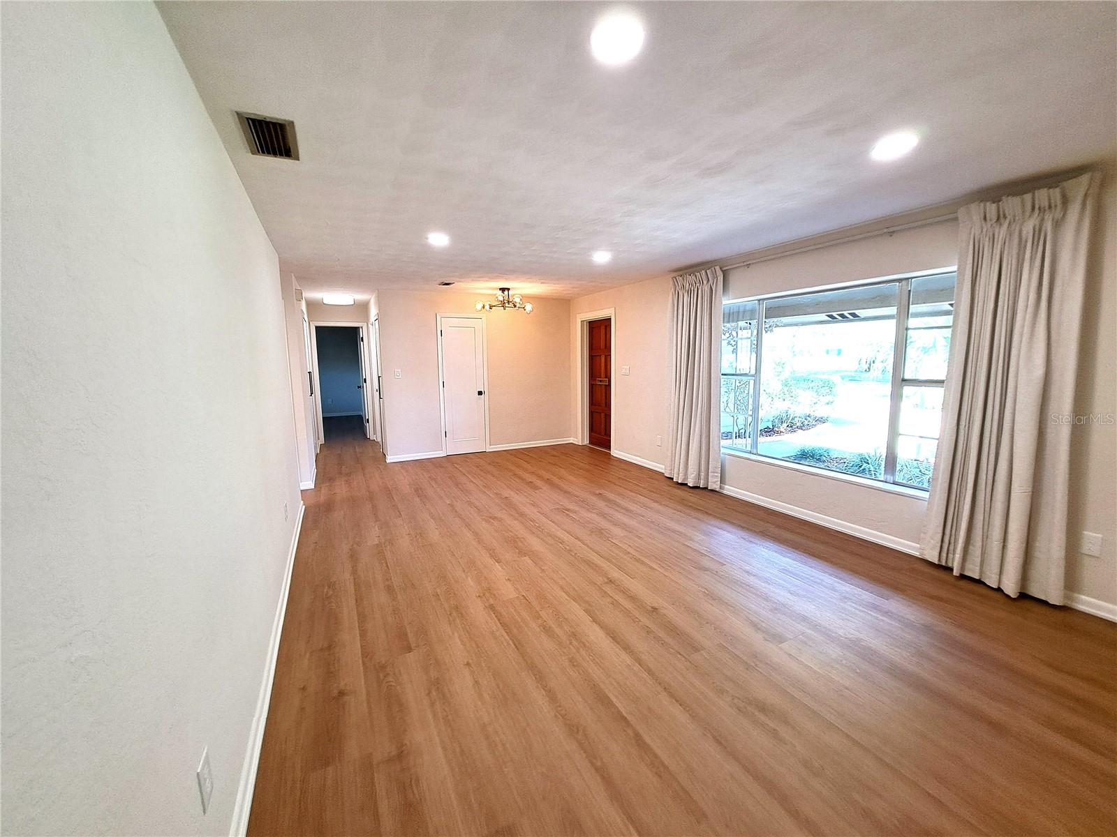 Image 7 of 52 For 1730 Oneco Avenue