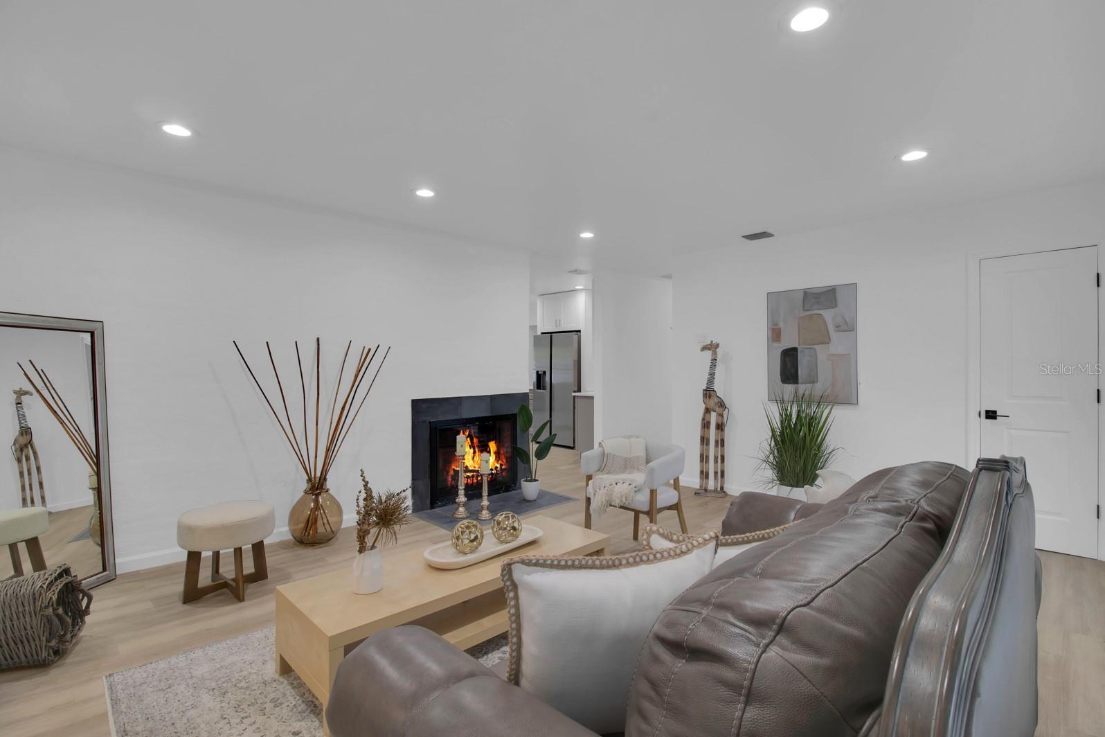 Image 6 of 14 For 245 George Avenue