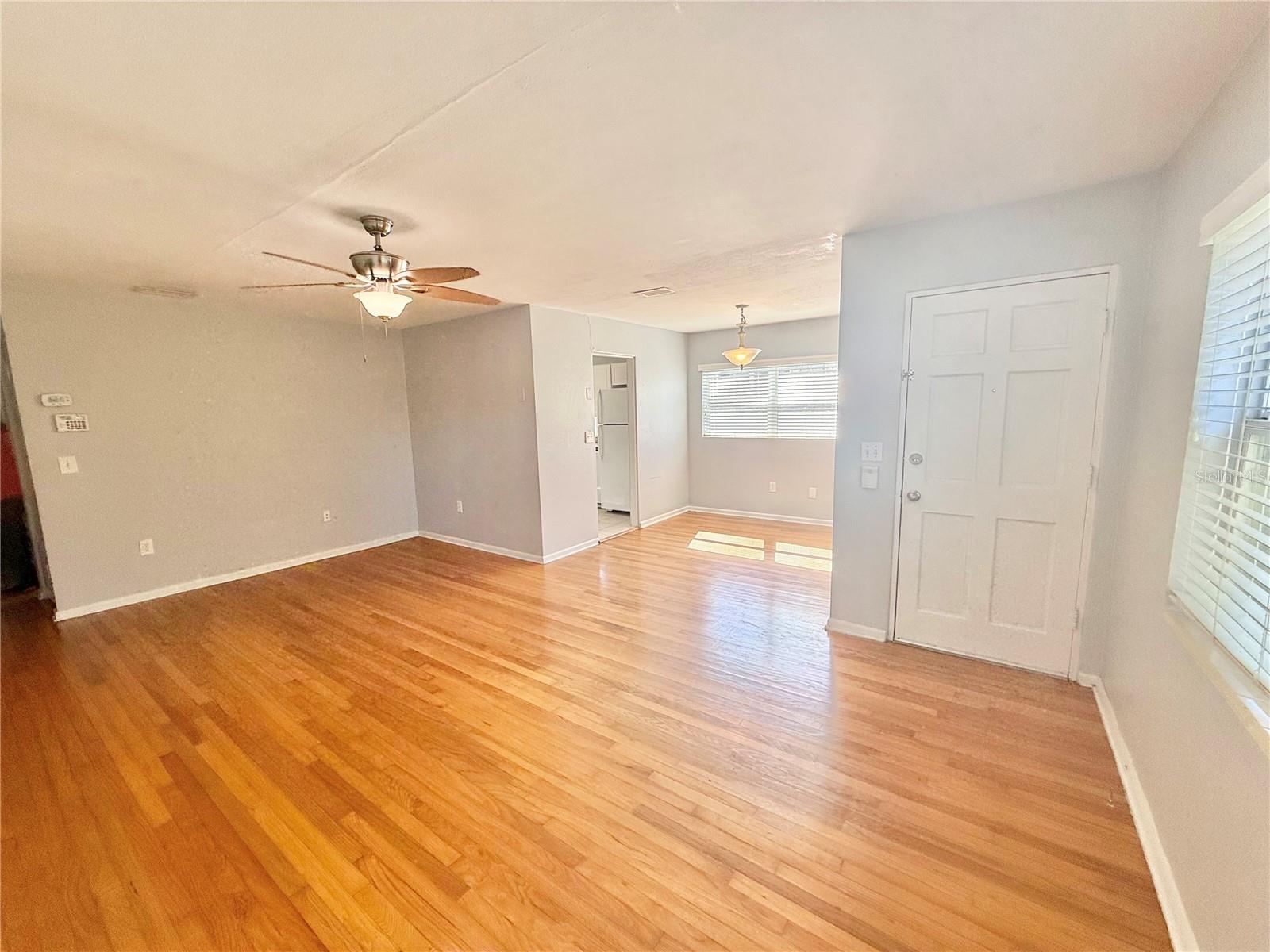 Image 11 of 14 For 1043 Thornton Avenue