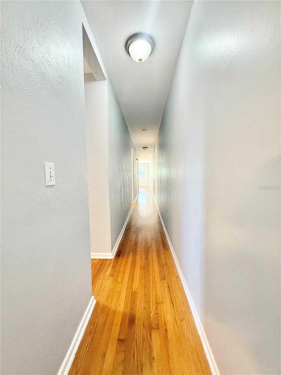 Image 12 of 14 For 1043 Thornton Avenue